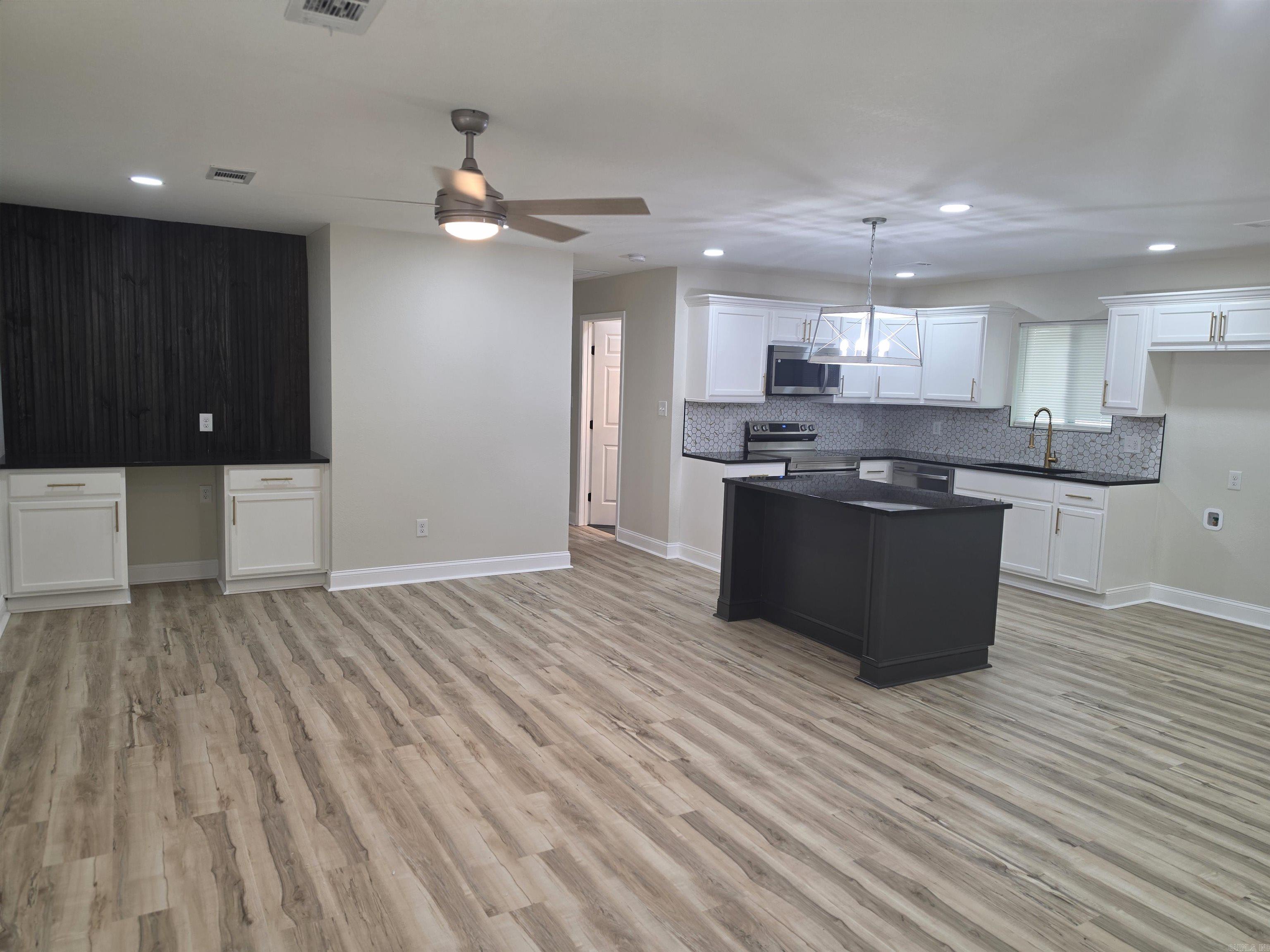 1 Belmar Dr  Little Rock, AR