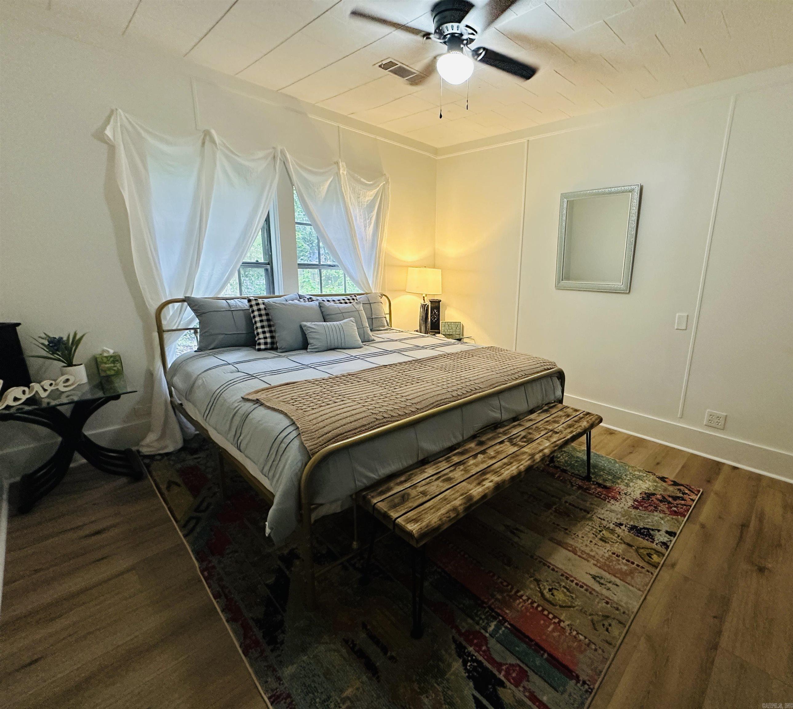 1828 Johnston  Conway, AR