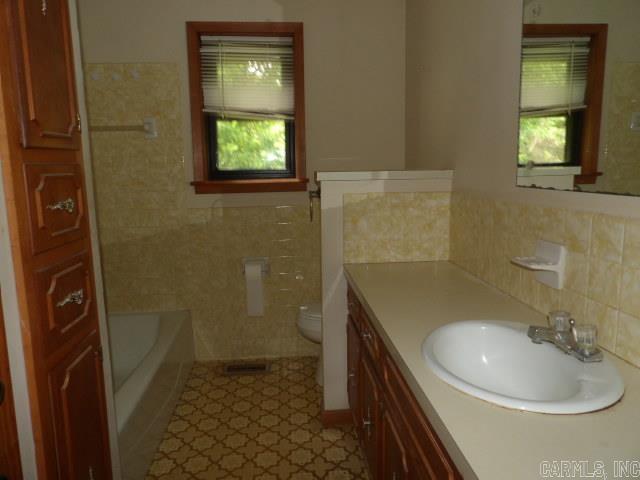 660 Cherry  Piggott, AR