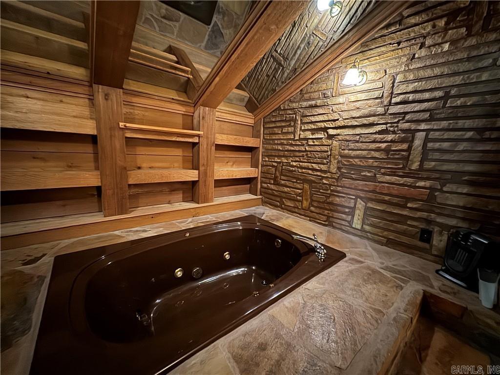 10109 White Oak  Dardanelle, AR