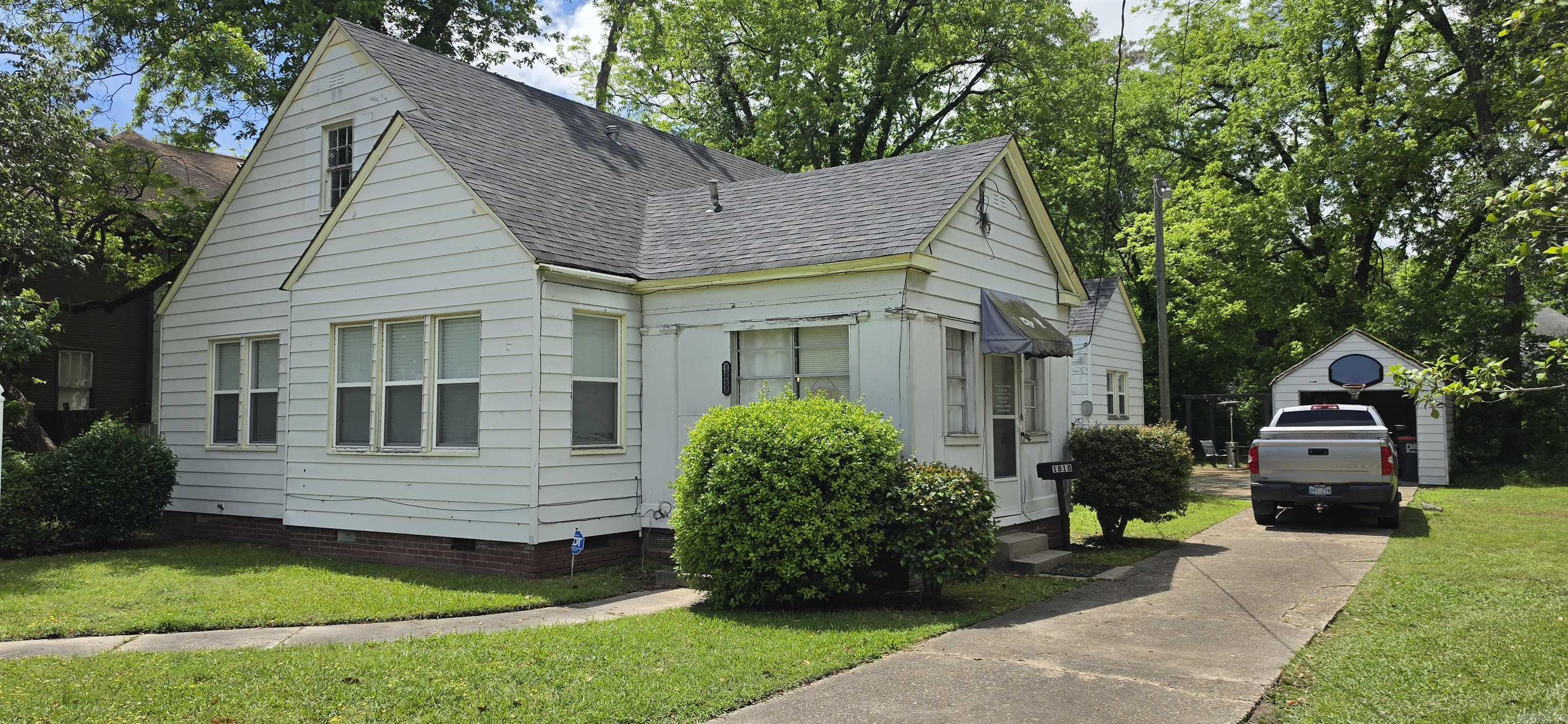 1818 S Olive  Pine Bluff, AR