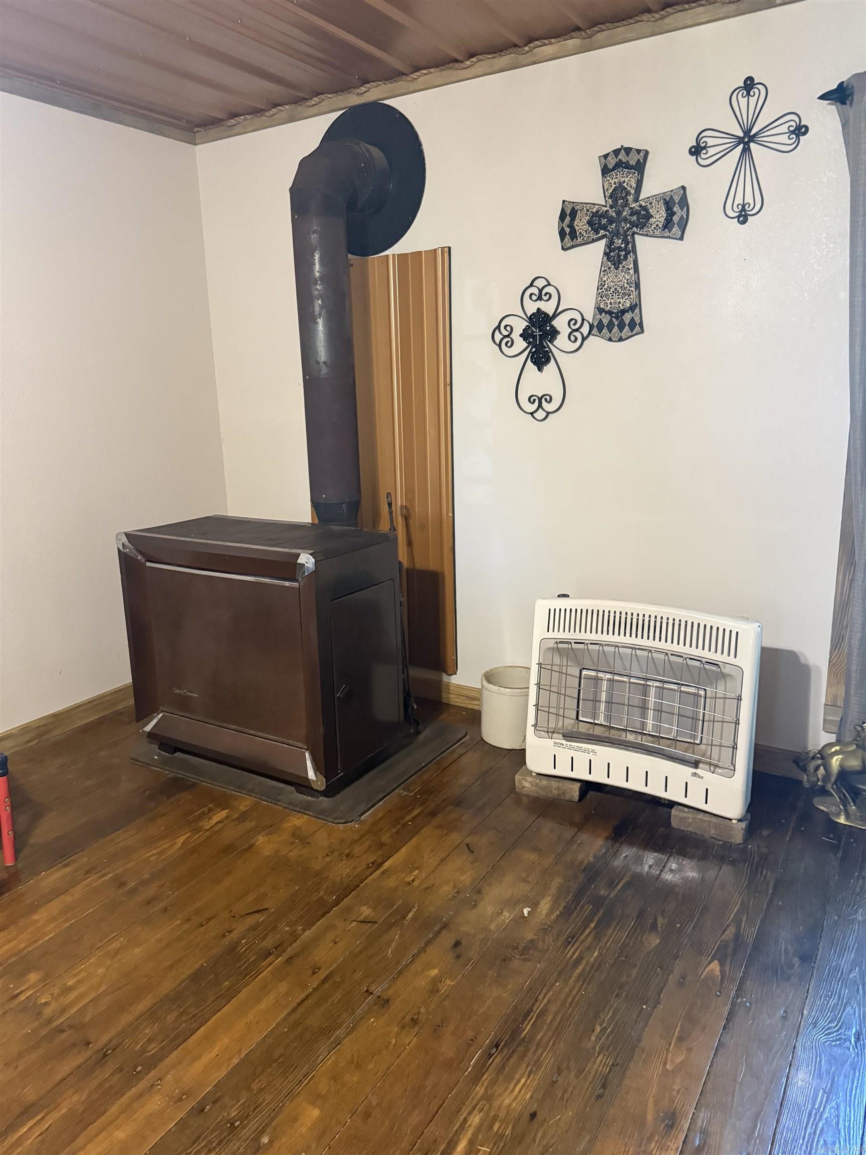 4429 OYLER  Clinton, AR