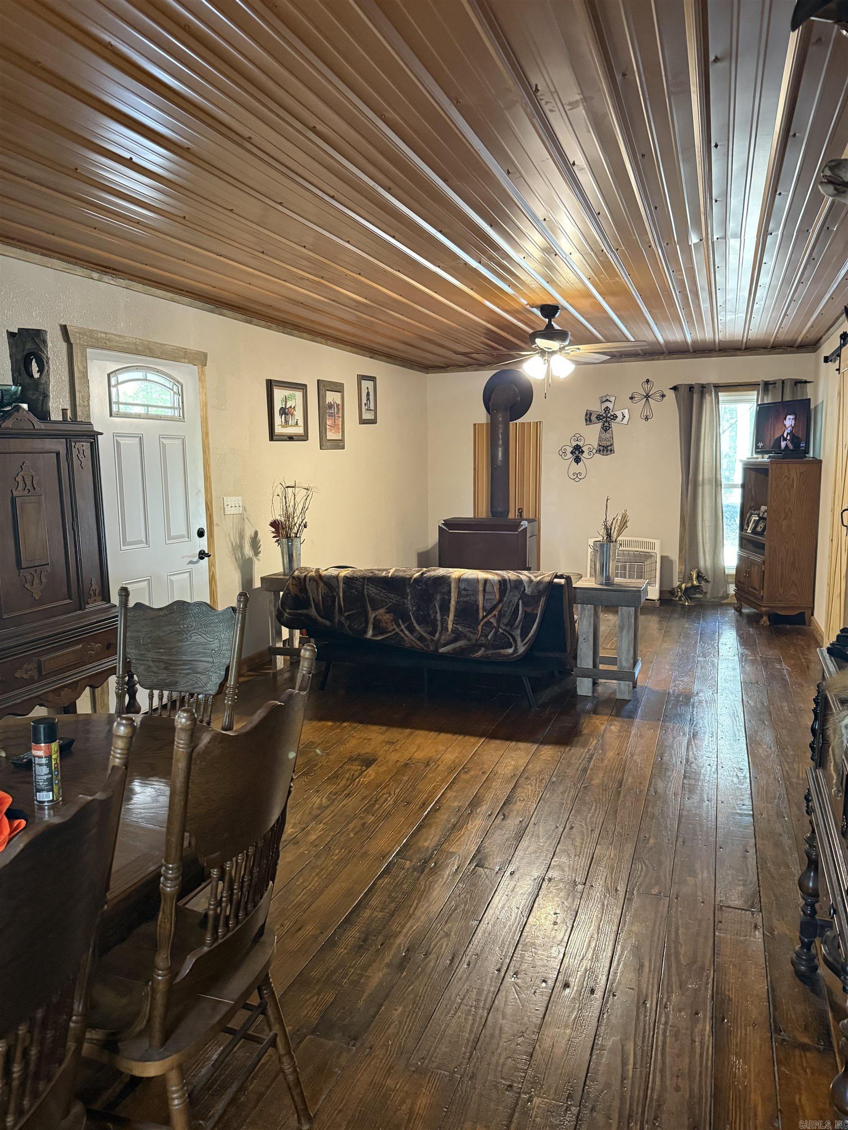 4429 OYLER  Clinton, AR