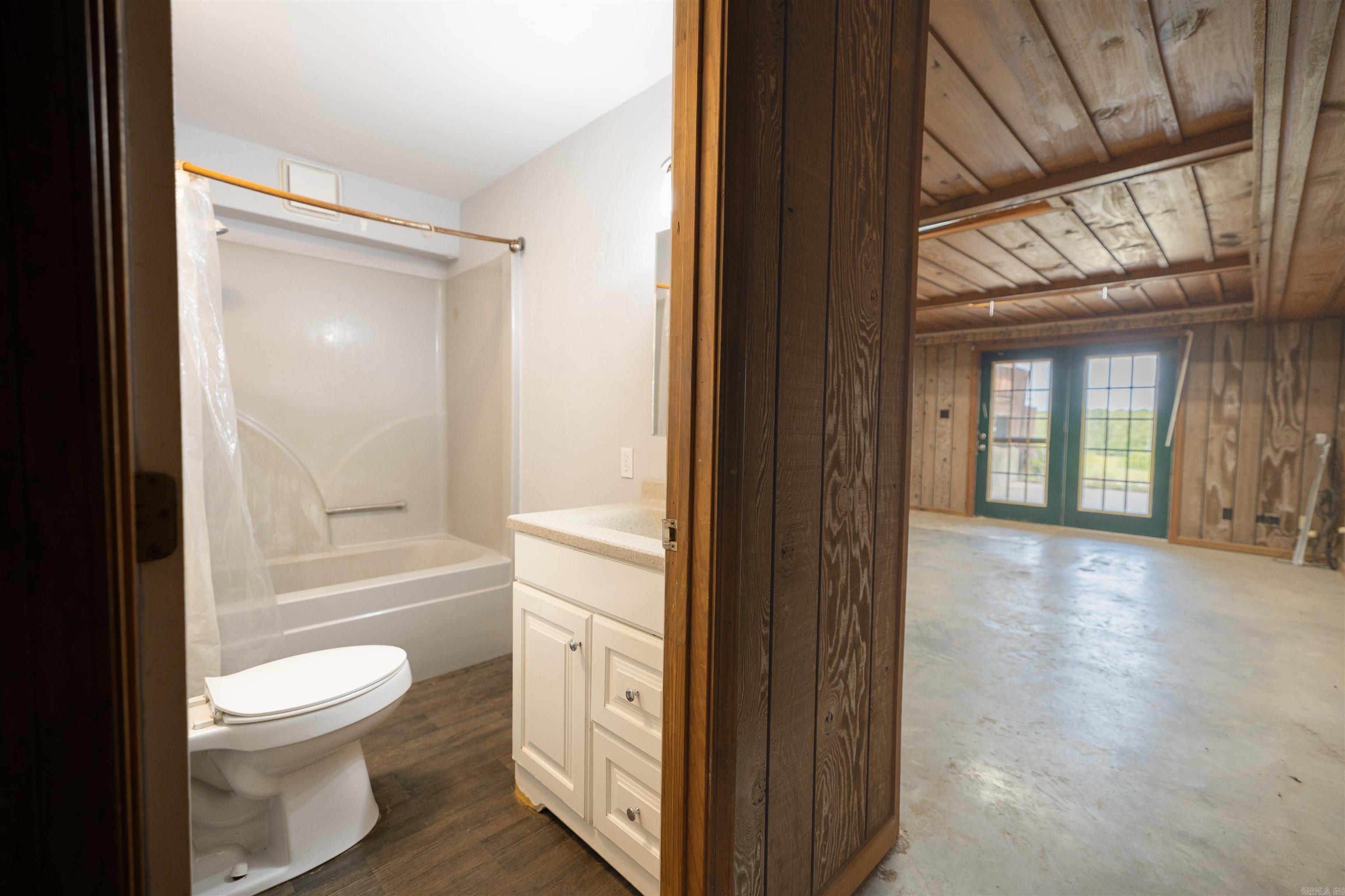 2065 County Road 461  Pollard, AR