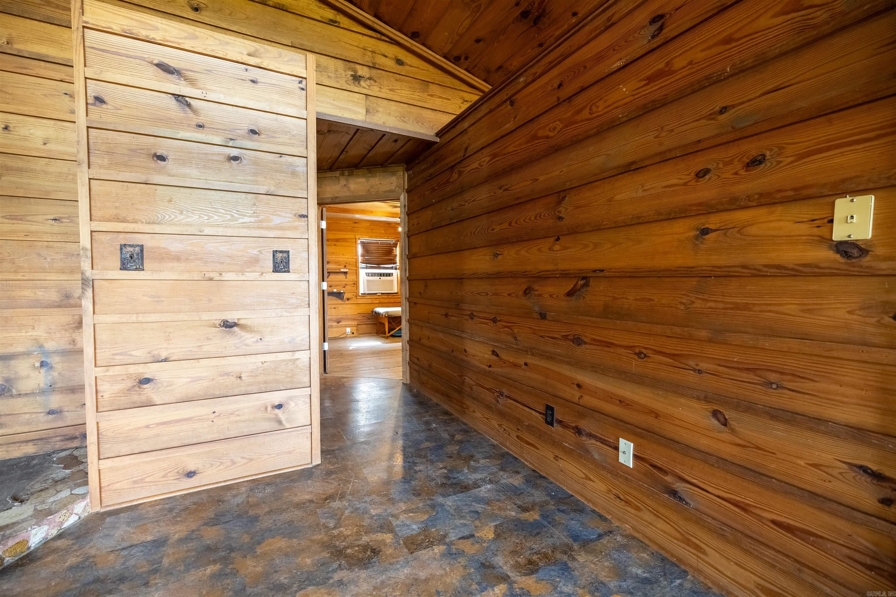 2065 County Road 461  Pollard, AR