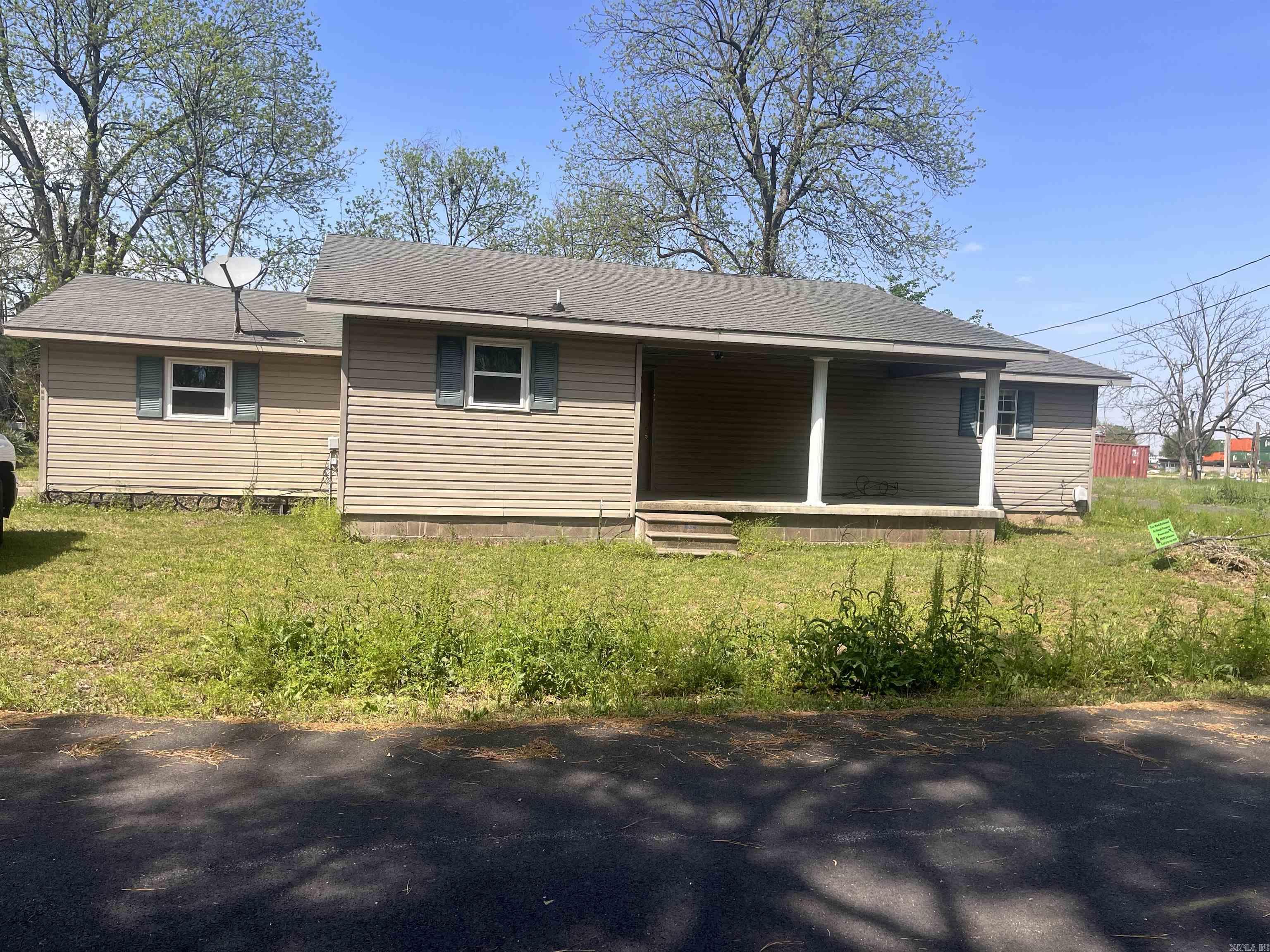 209 S 2nd  Marmaduke, AR