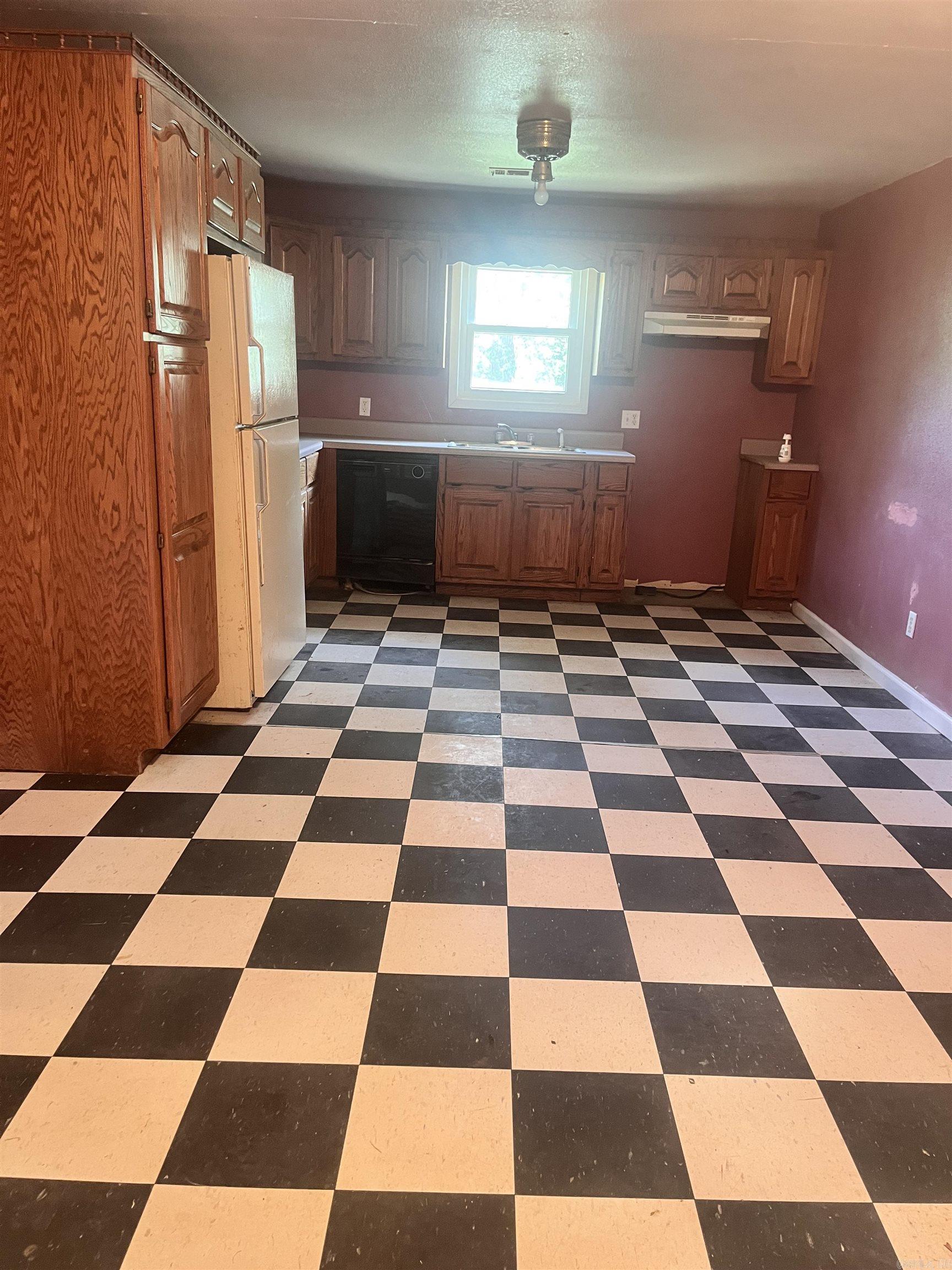 209 S 2nd  Marmaduke, AR