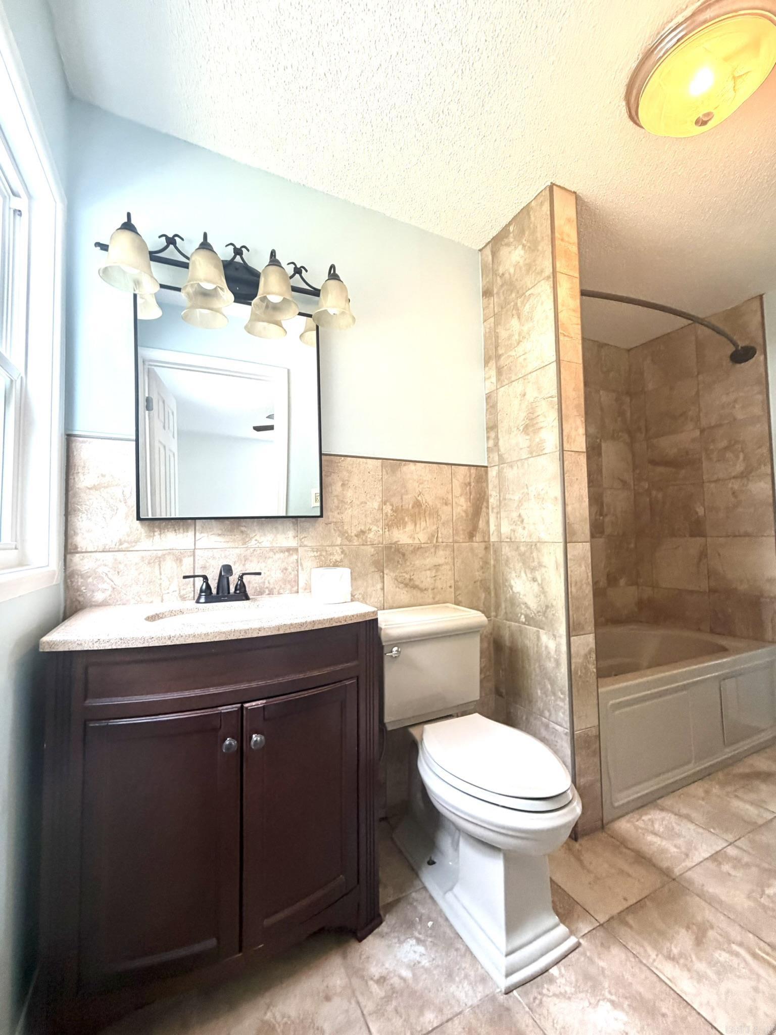 2708 Noble  Jonesboro, AR