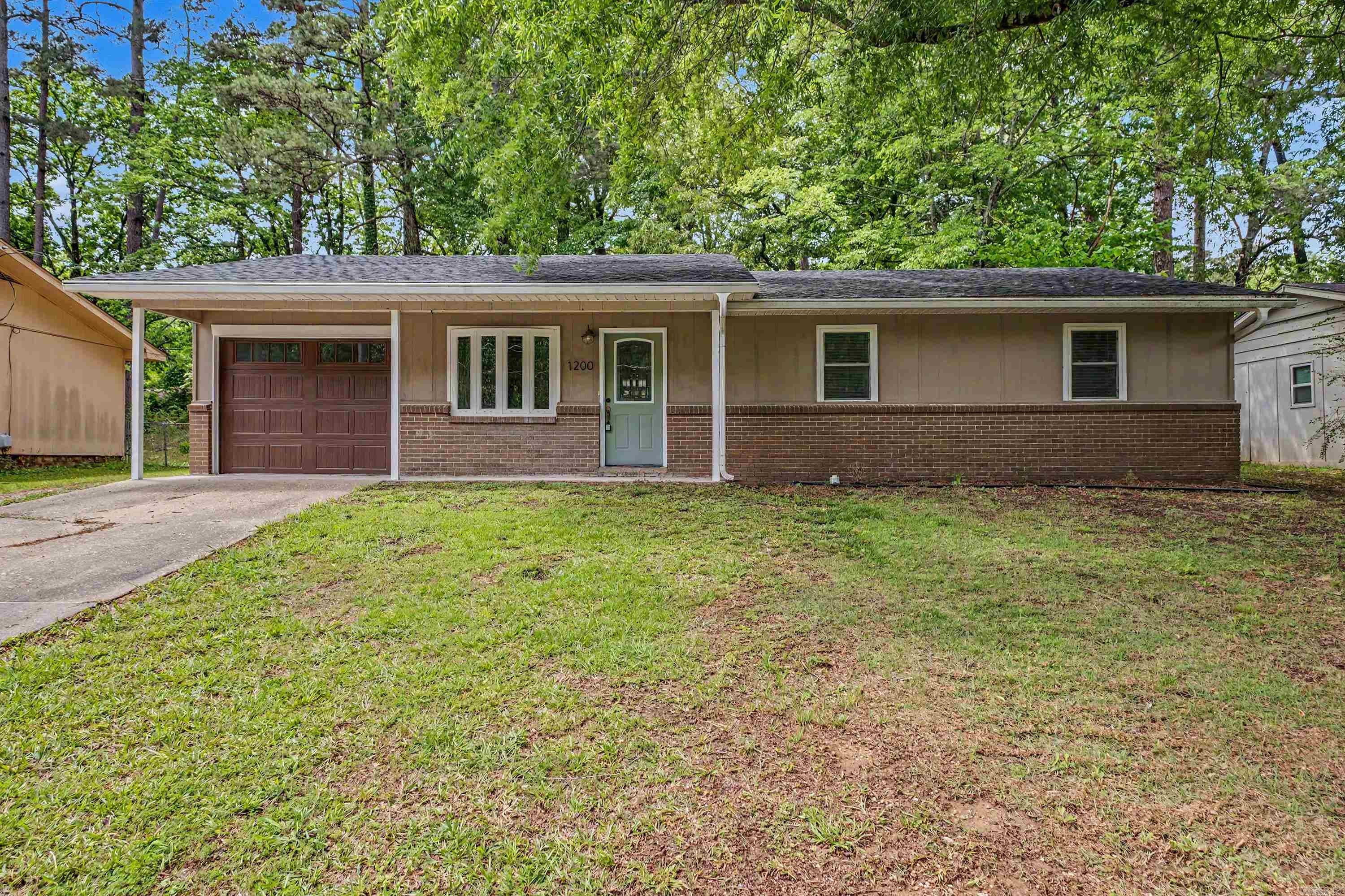 1200 Chris  Benton, AR