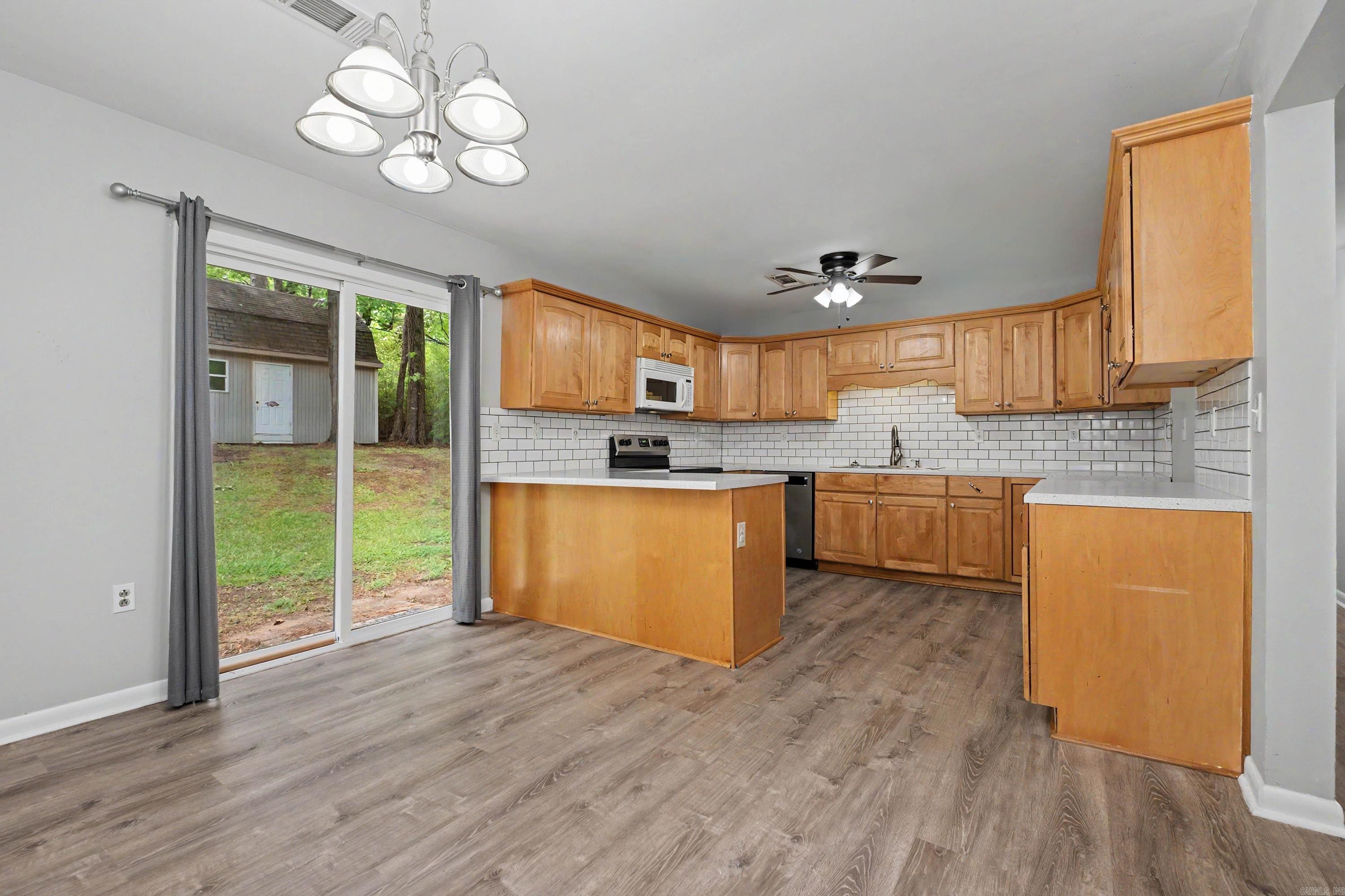 1200 Chris  Benton, AR