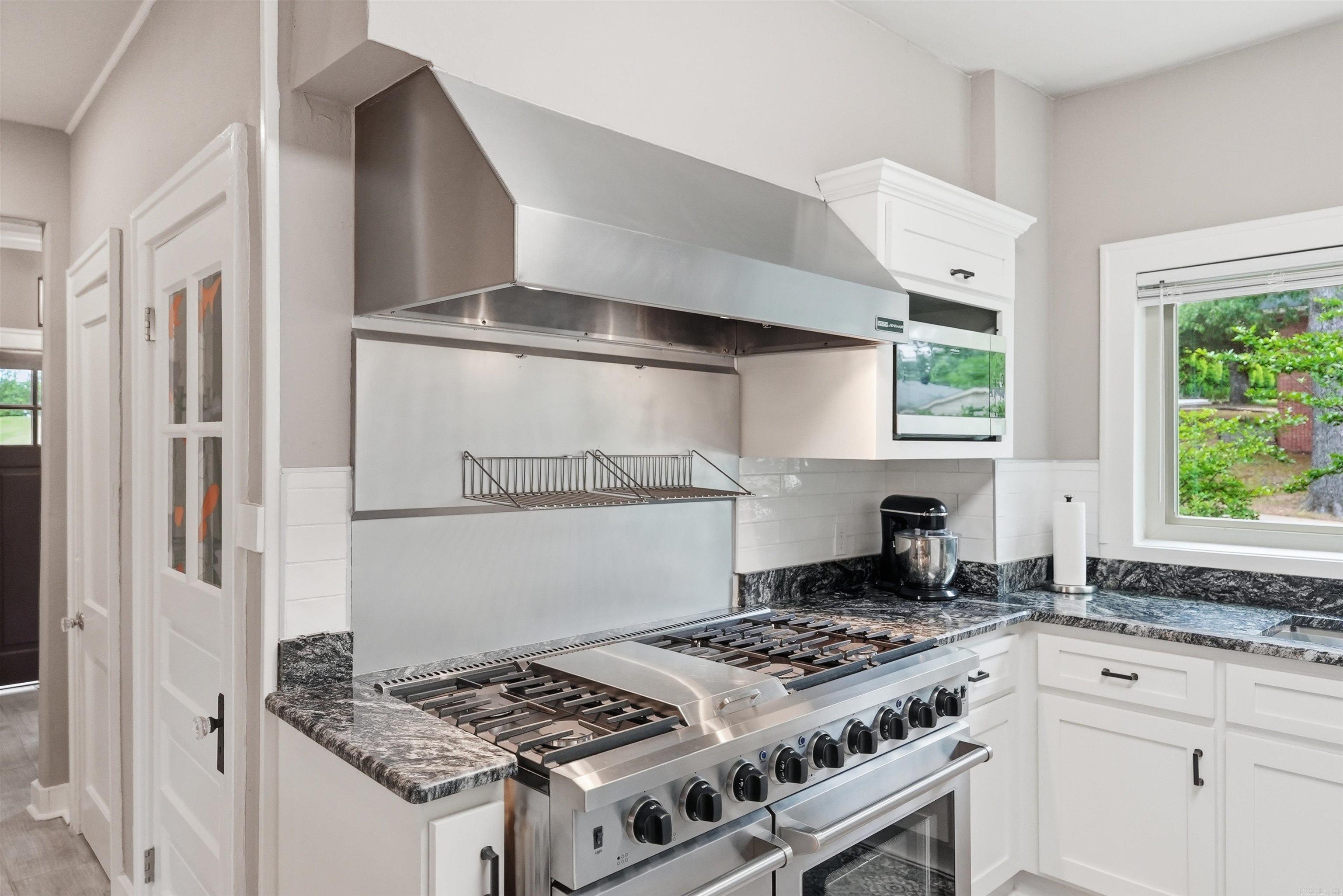 4001 Cedar Hill  Little Rock, AR