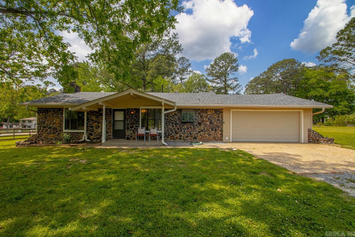 1102 N Shady  Benton, AR