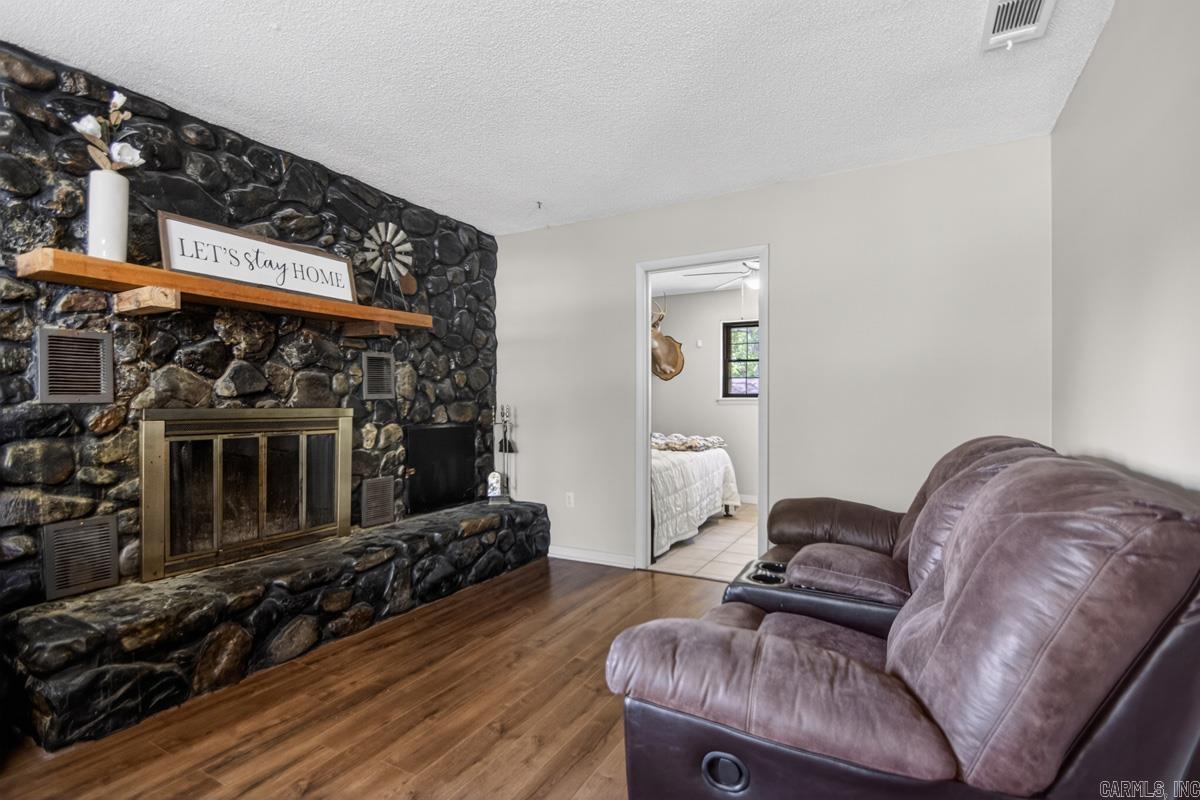 1102 N Shady  Benton, AR