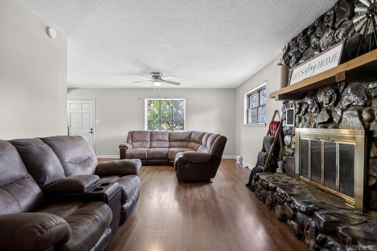 1102 N Shady  Benton, AR