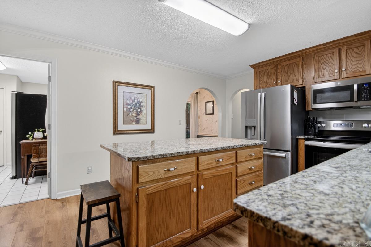 716 Hilltop Rd  Alexander, AR