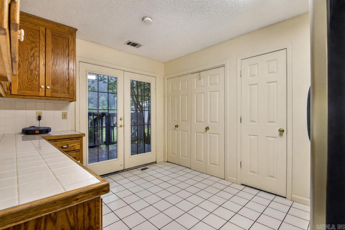 716 Hilltop Rd  Alexander, AR