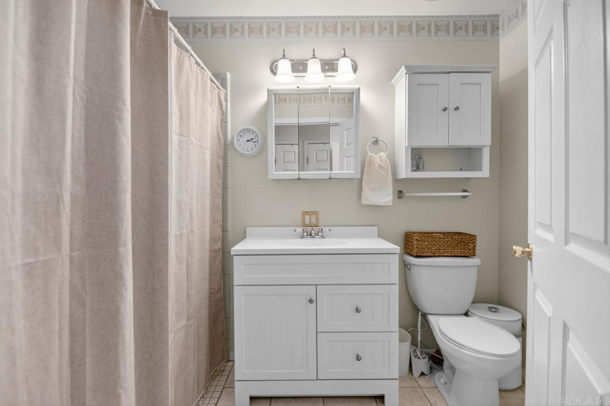 716 Hilltop Rd  Alexander, AR