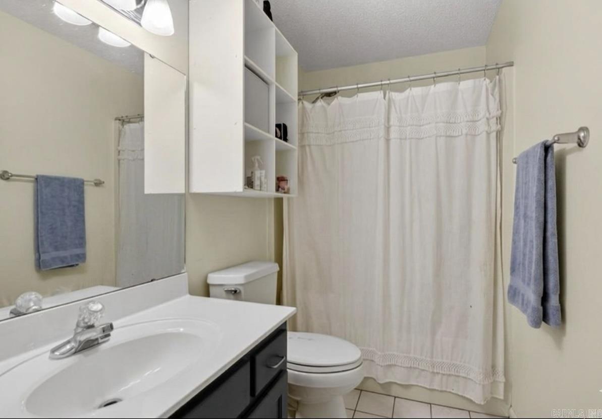 716 Hilltop Rd  Alexander, AR