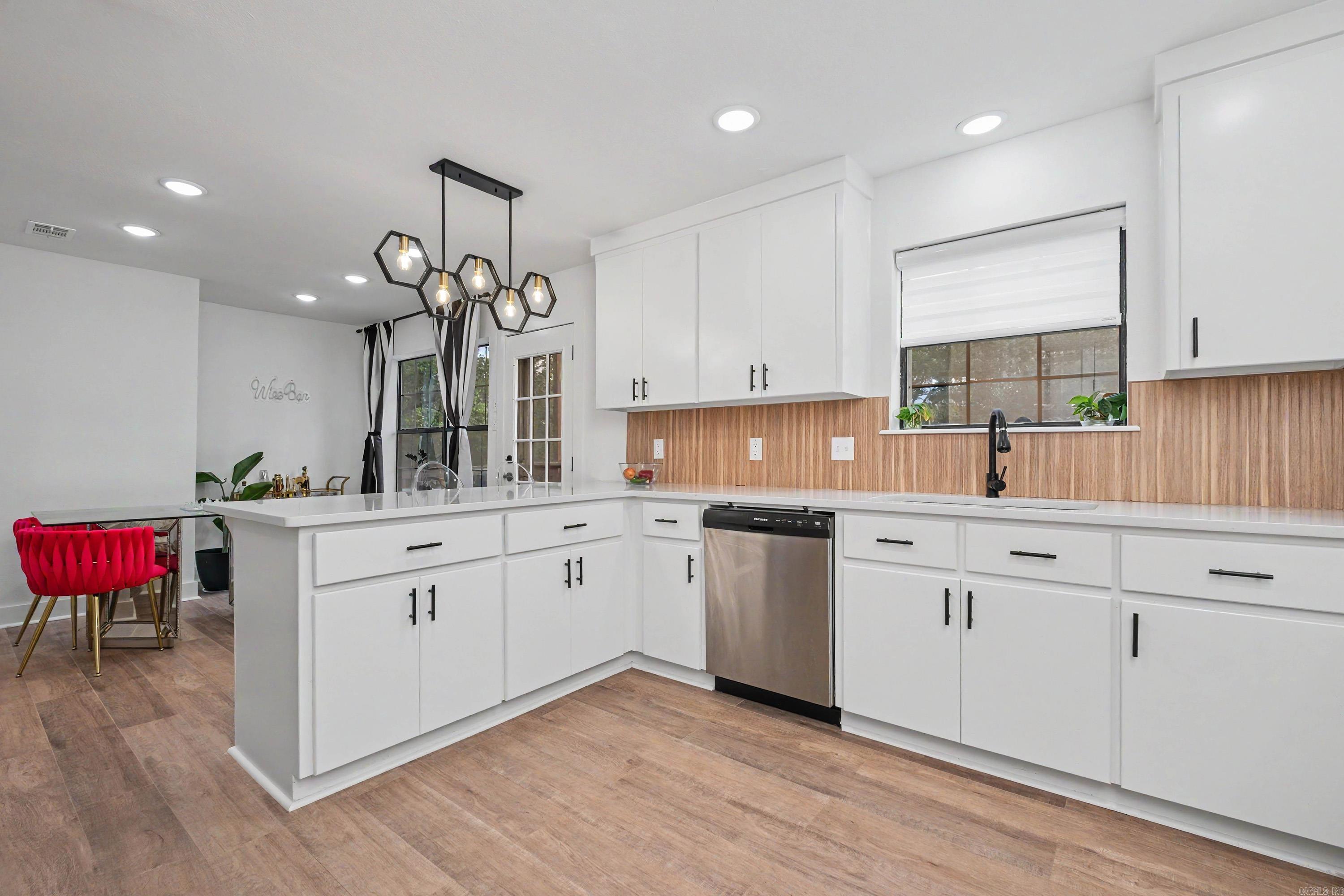 183 Sunset Drive North Little Rock, AR 72118-2764