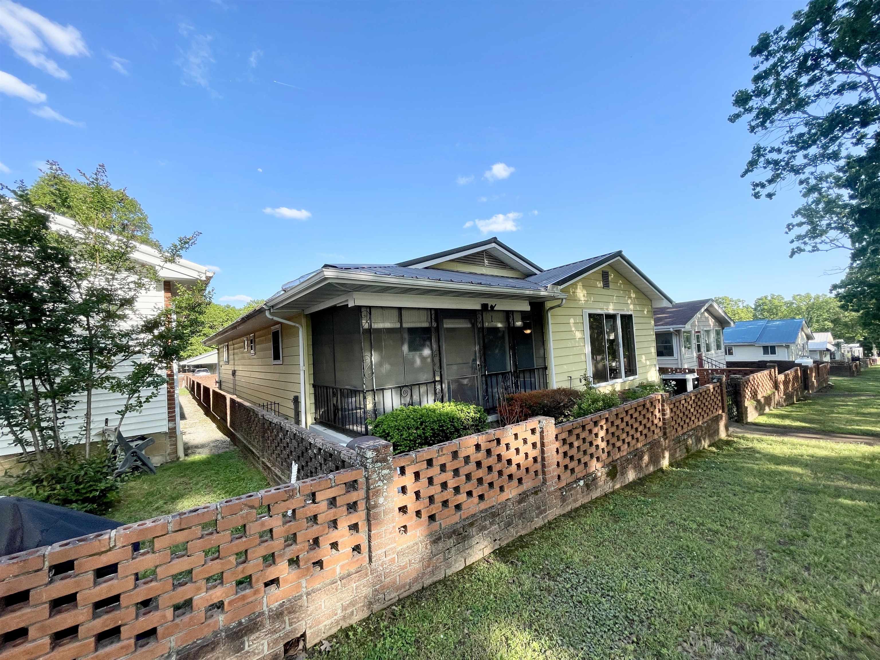 207 Parliament  Horseshoe Bend, AR