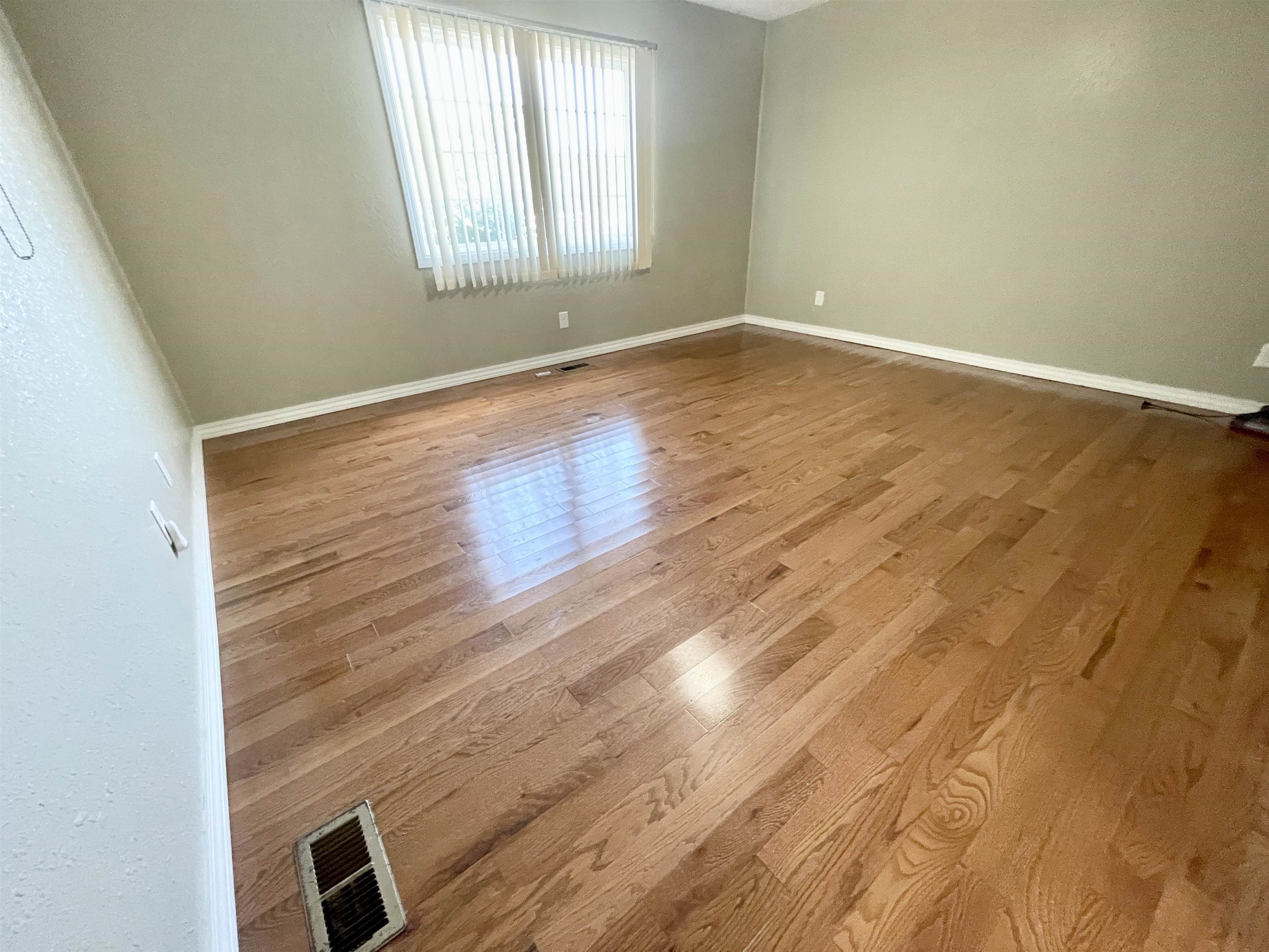 207 Parliament  Horseshoe Bend, AR