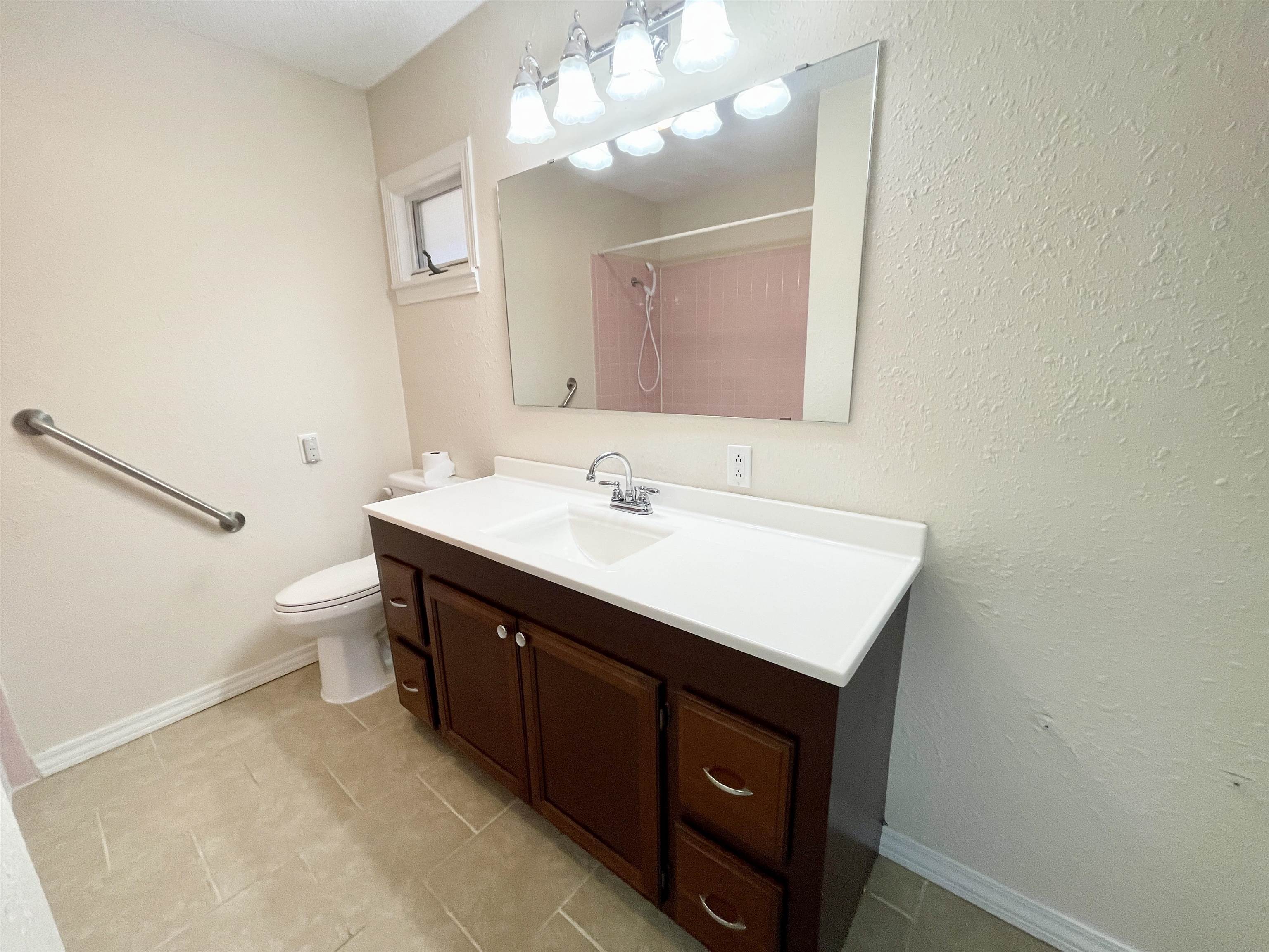 207 Parliament  Horseshoe Bend, AR