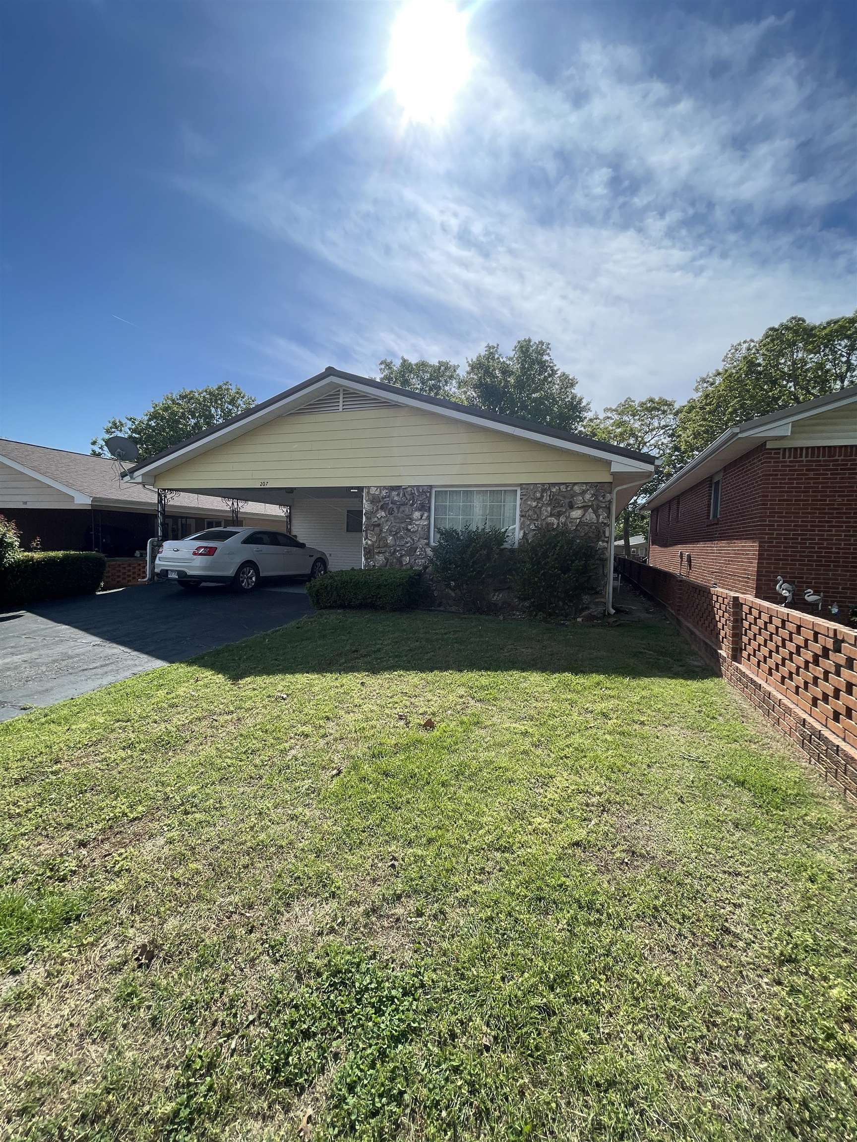 207 Parliament  Horseshoe Bend, AR