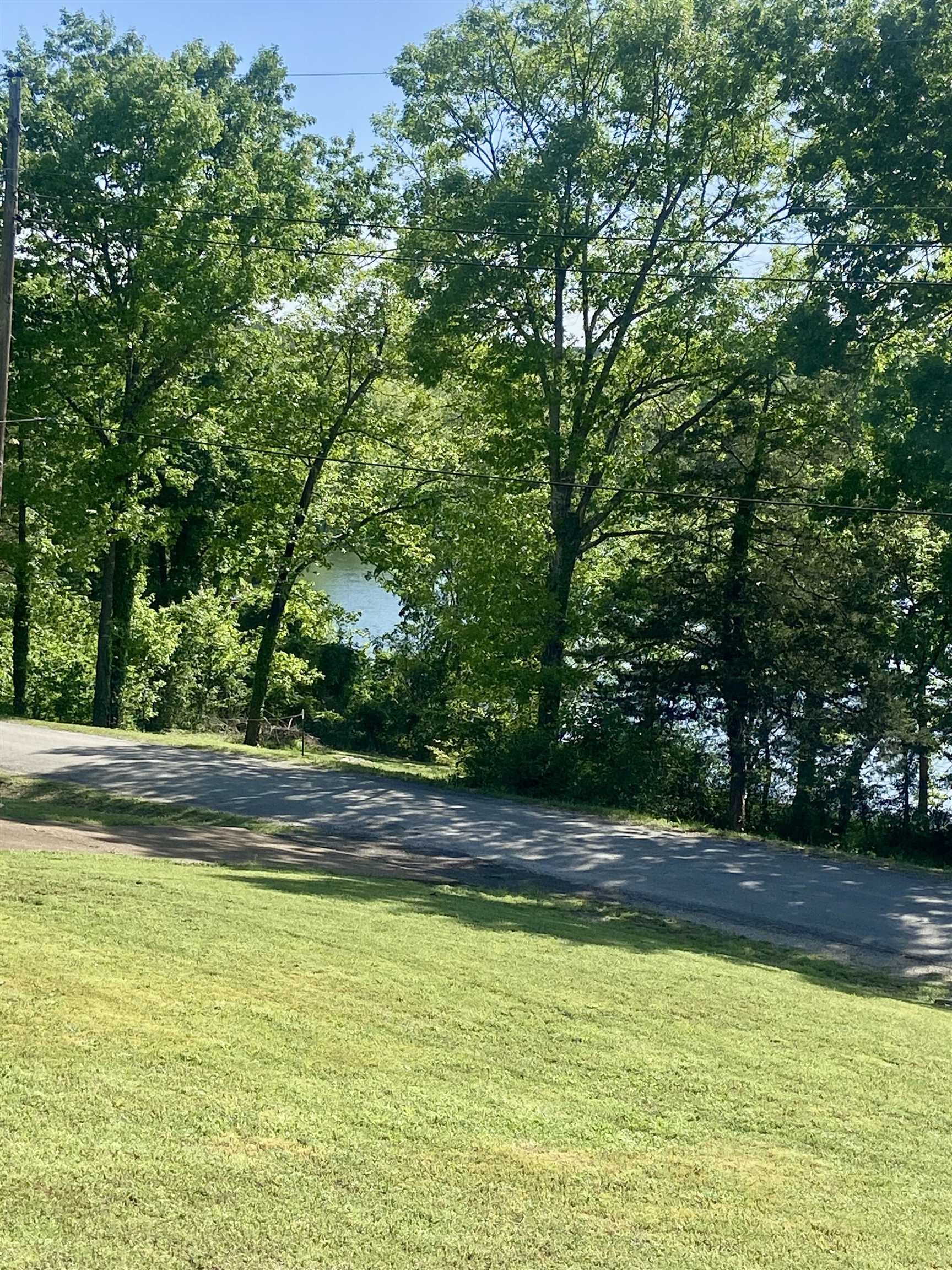 35 E Lakeshore  Cherokee Village, AR