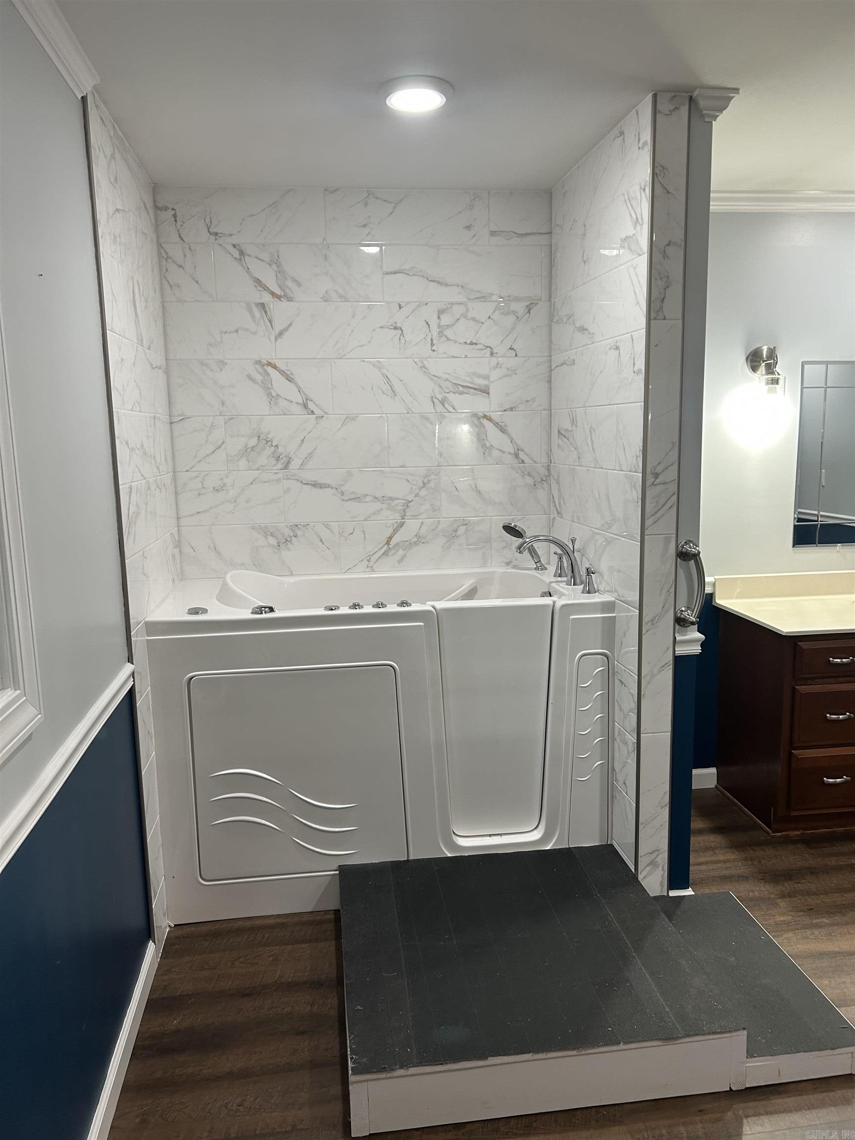 118 E Cloverdale  Brinkley, AR