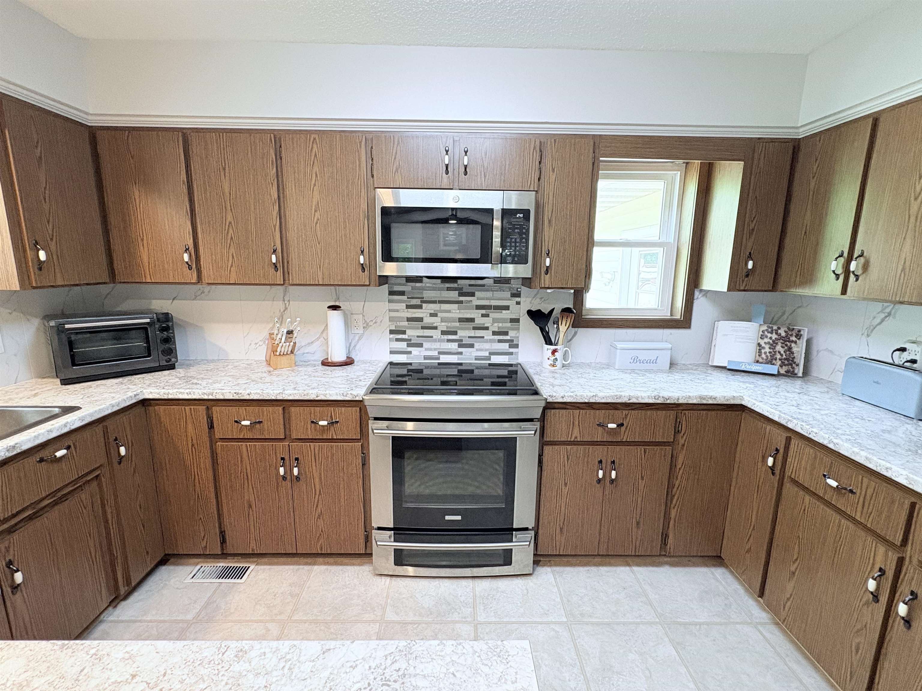 300 Victoria  Horseshoe Bend, AR