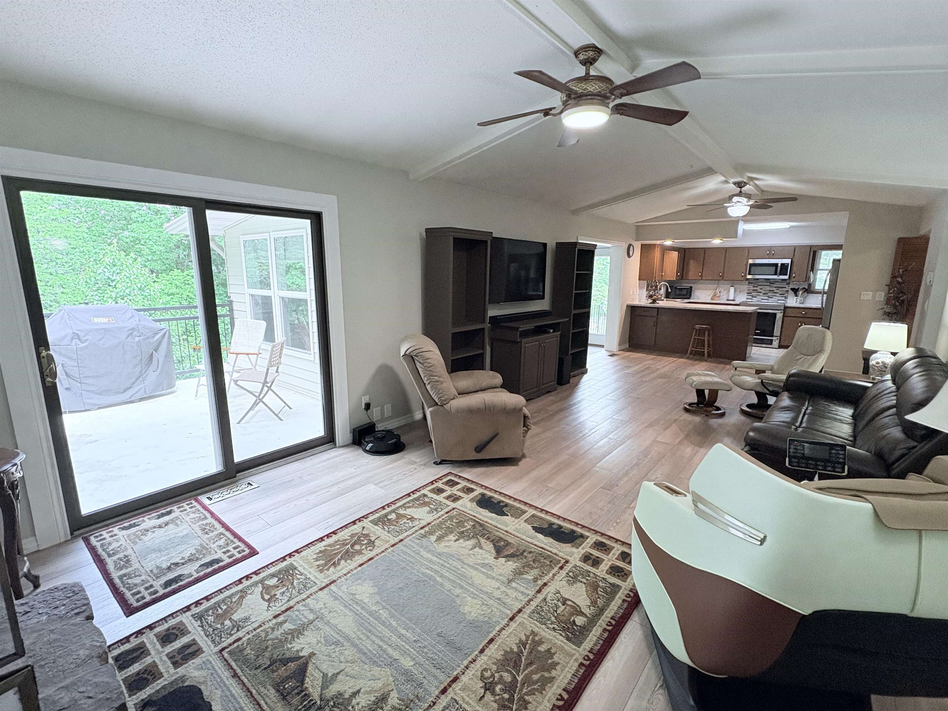 300 Victoria  Horseshoe Bend, AR