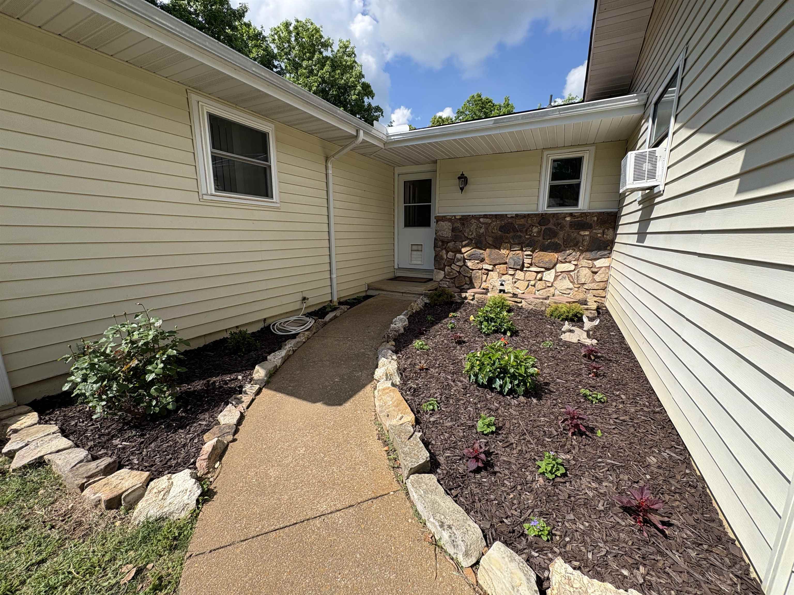 300 Victoria  Horseshoe Bend, AR