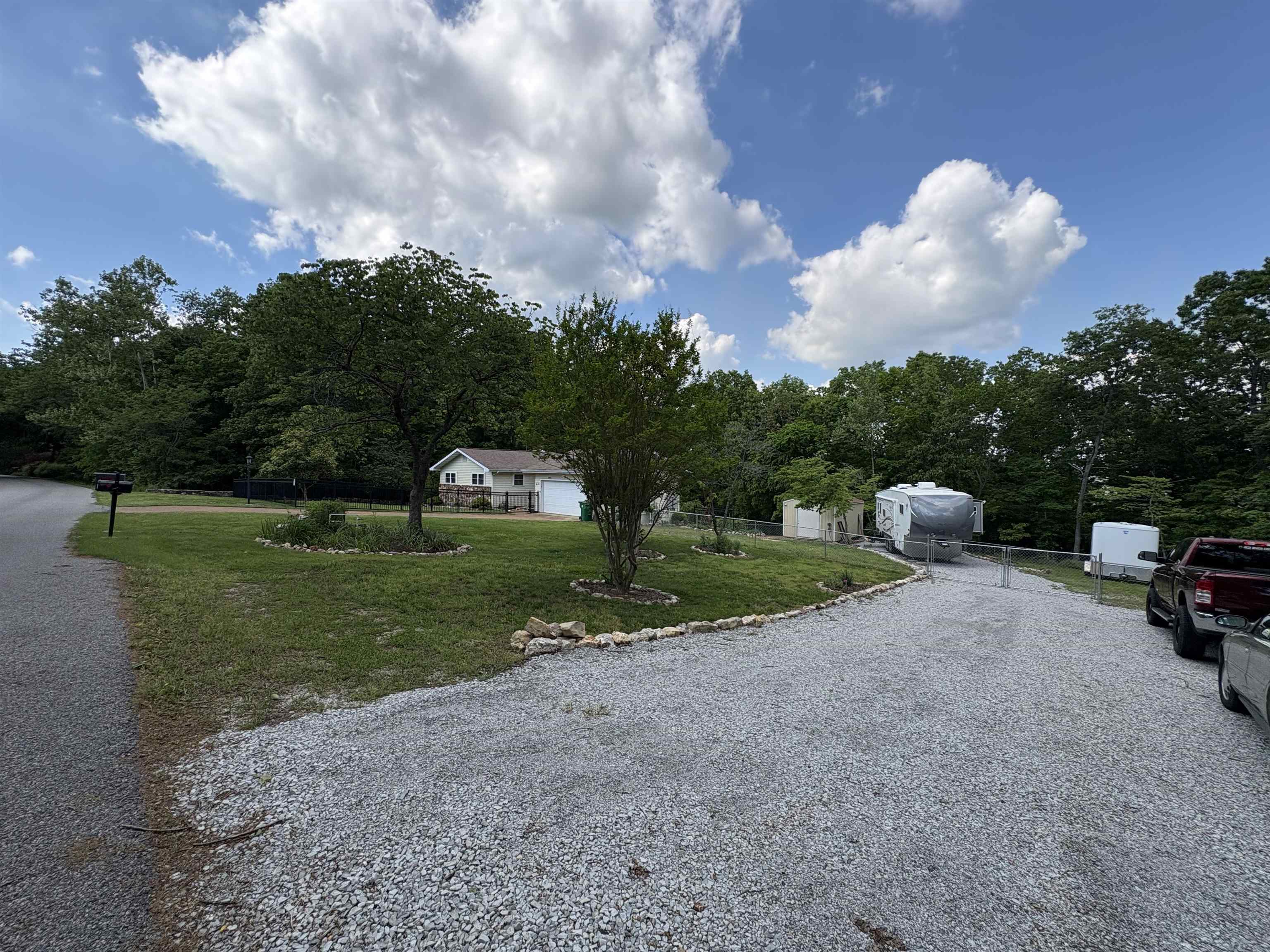 300 Victoria  Horseshoe Bend, AR