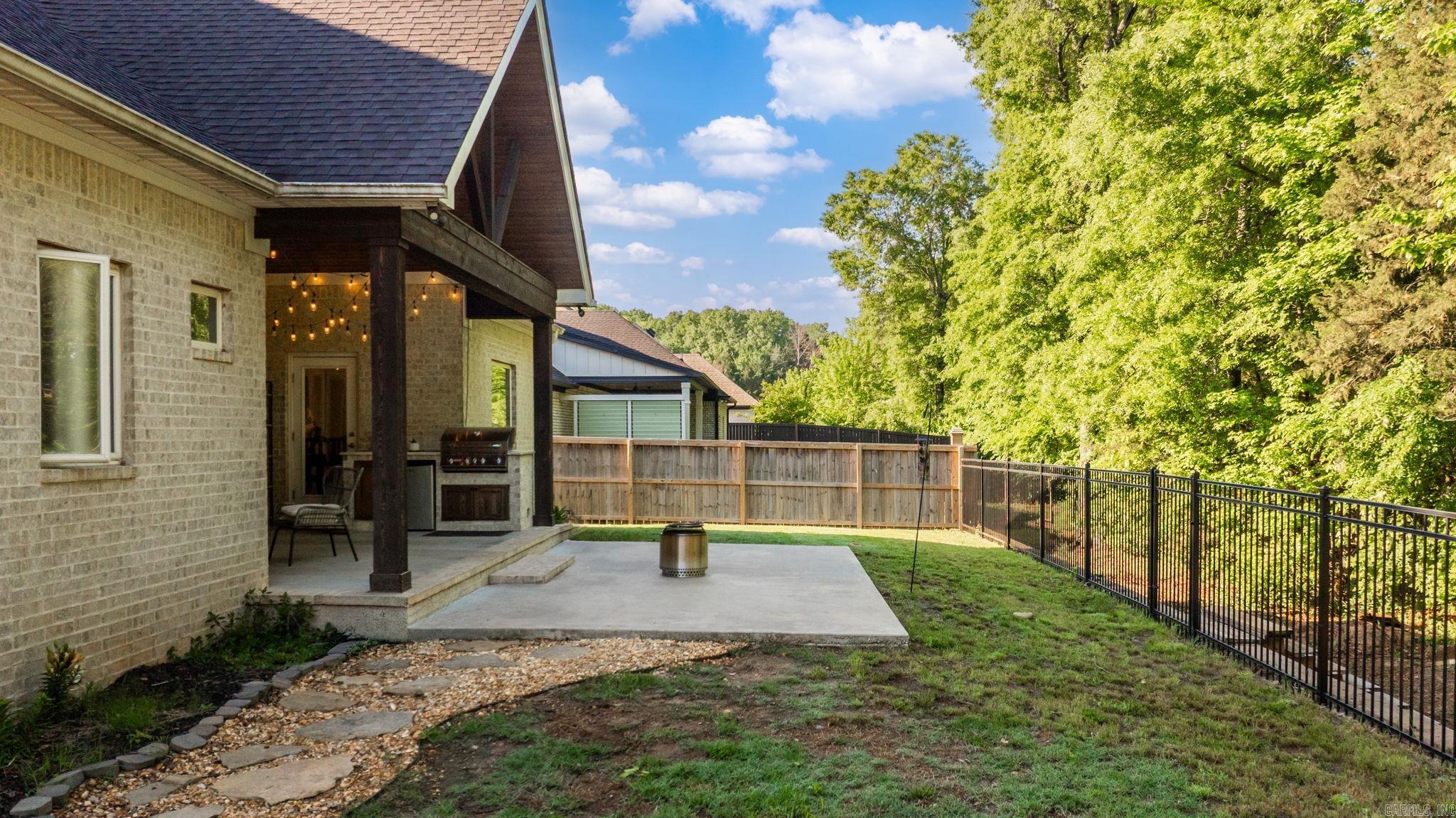 1505 Green Tree Dr  Conway, AR