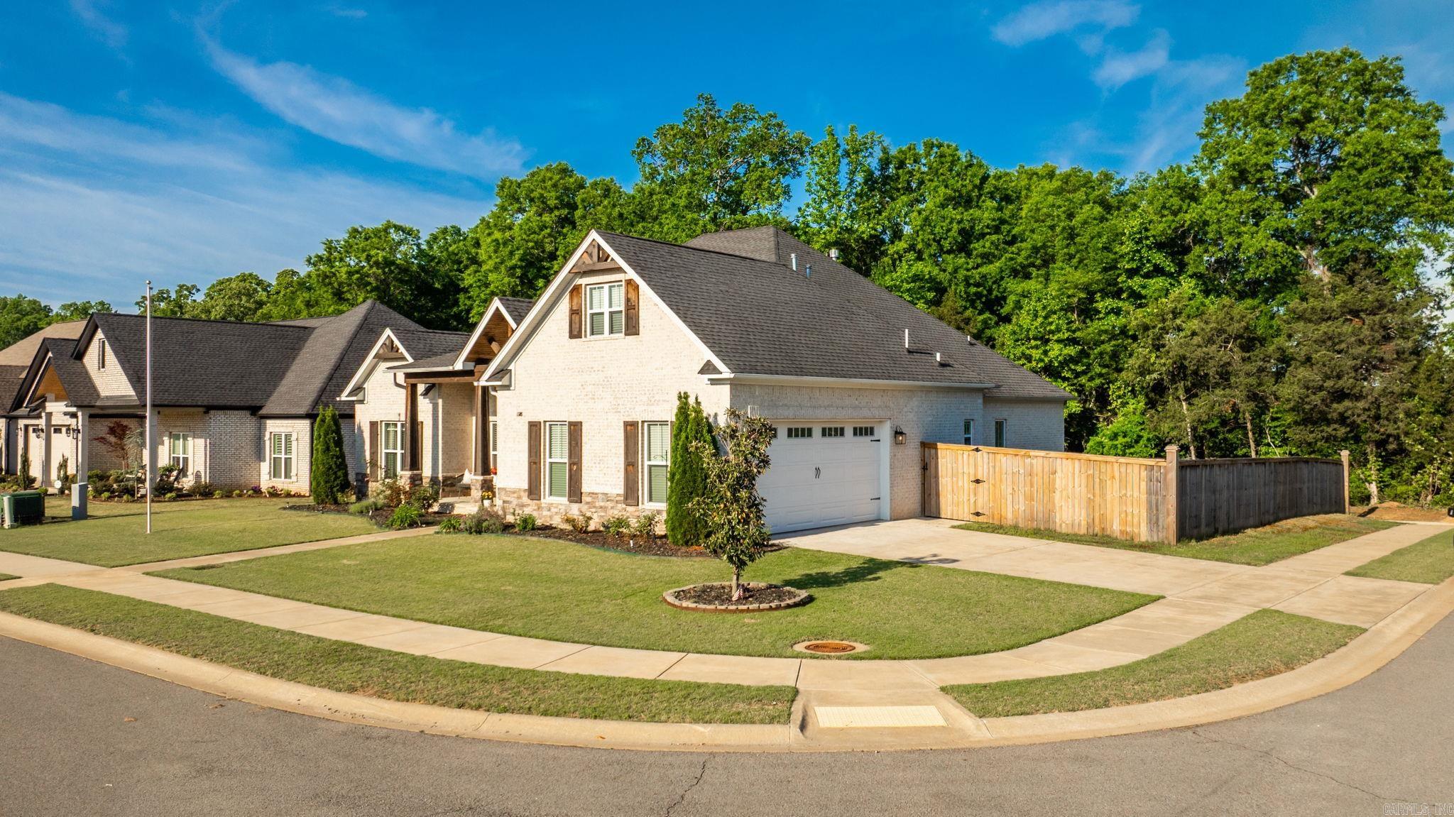 1505 Green Tree Dr  Conway, AR