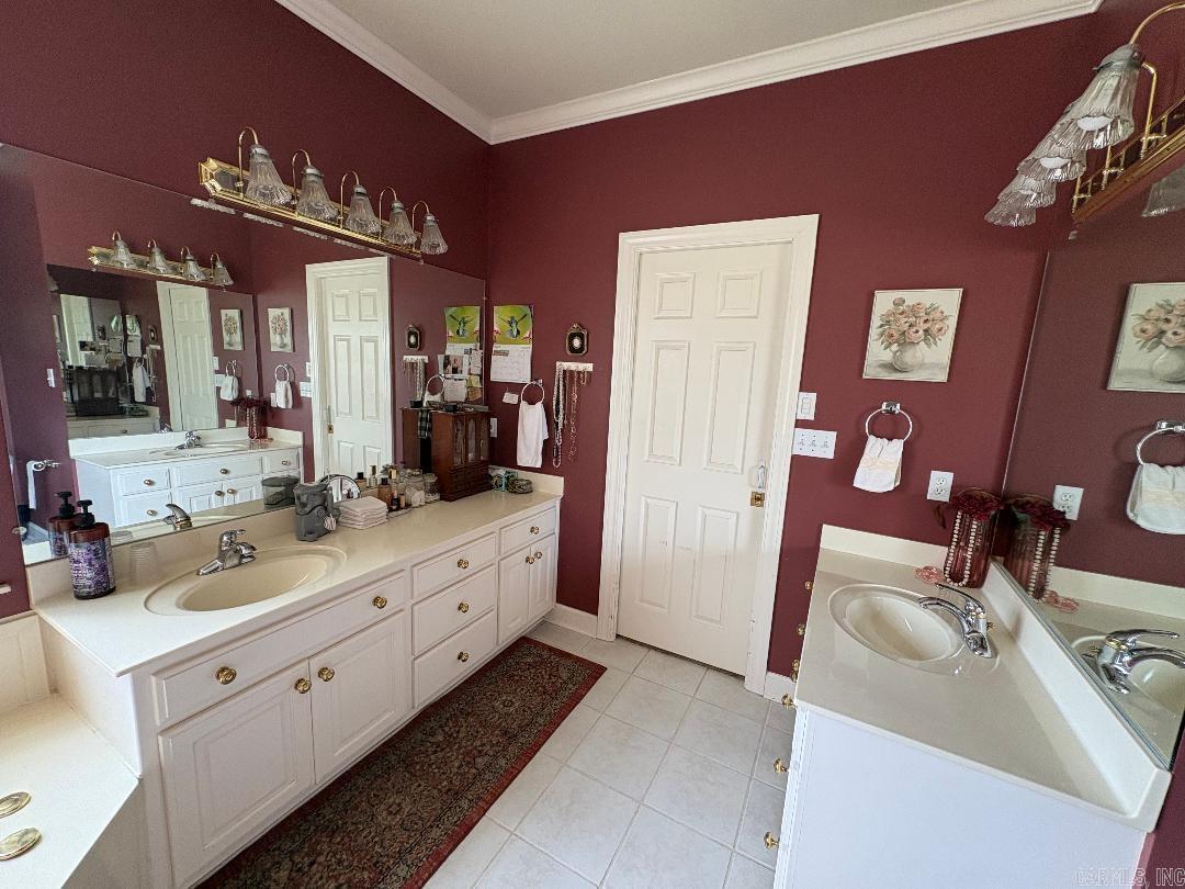 140 Cottage Lake  Searcy, AR