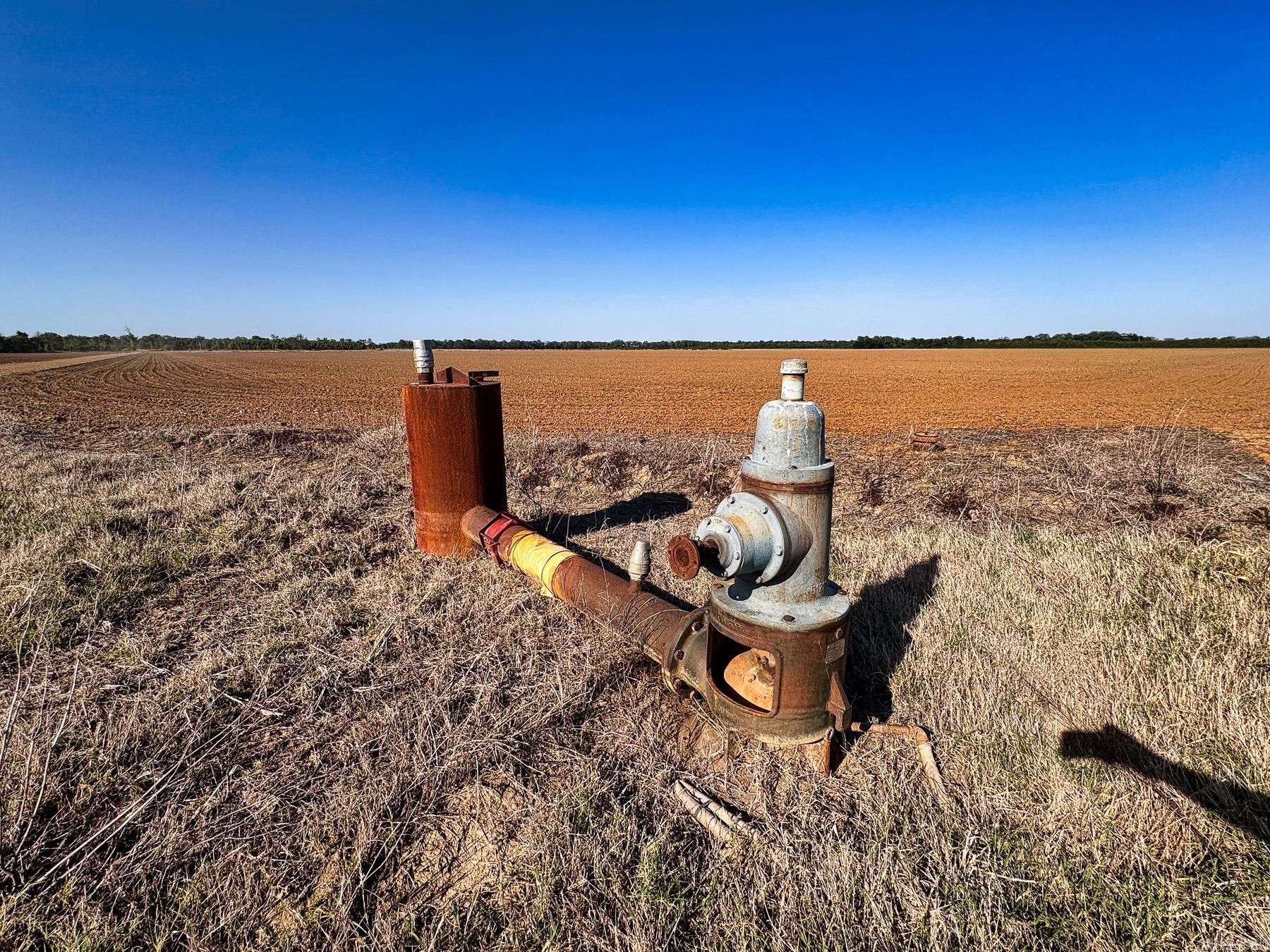 000 Arm Lake  Bradford, AR