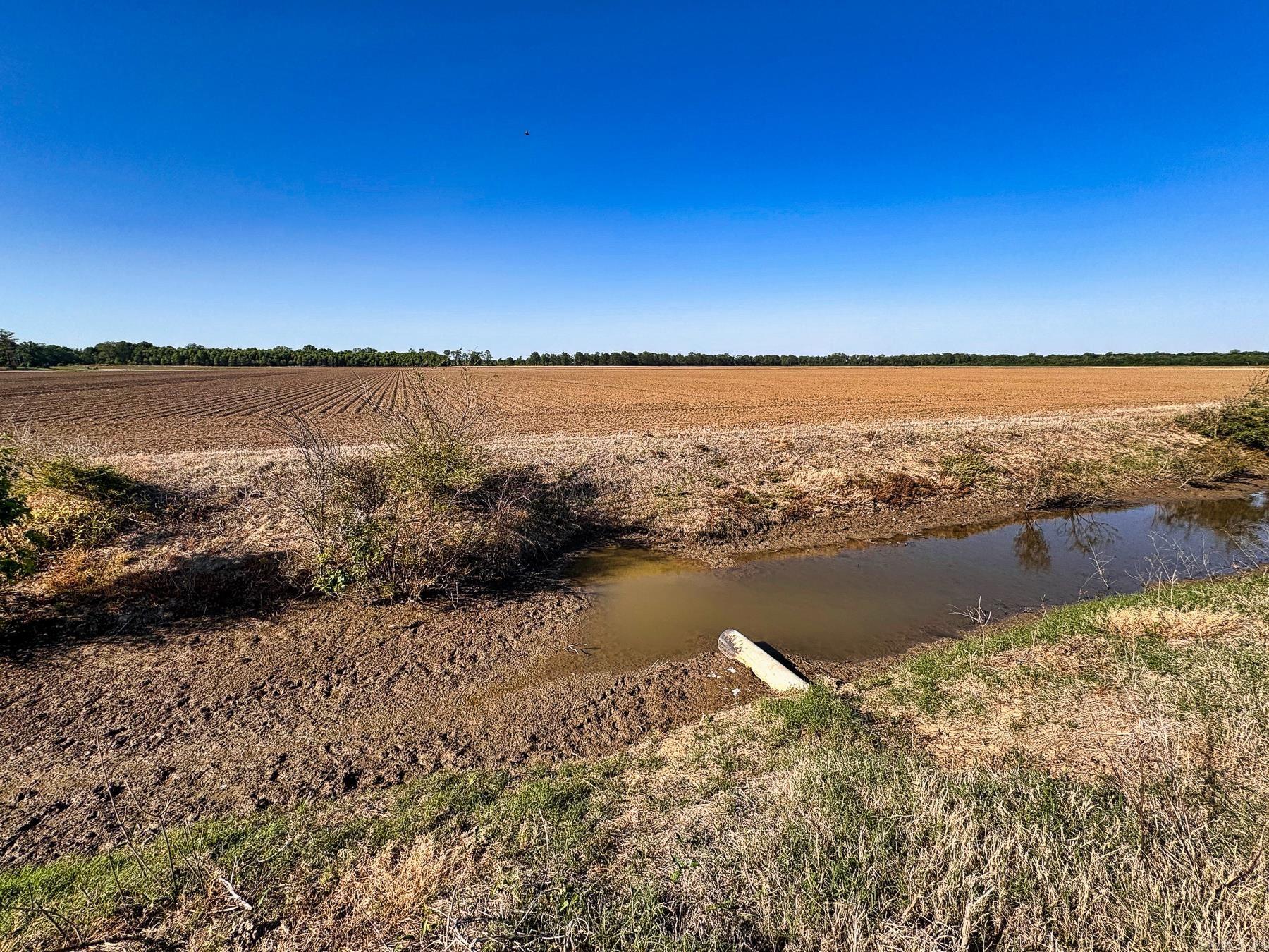 000 Arm Lake  Bradford, AR
