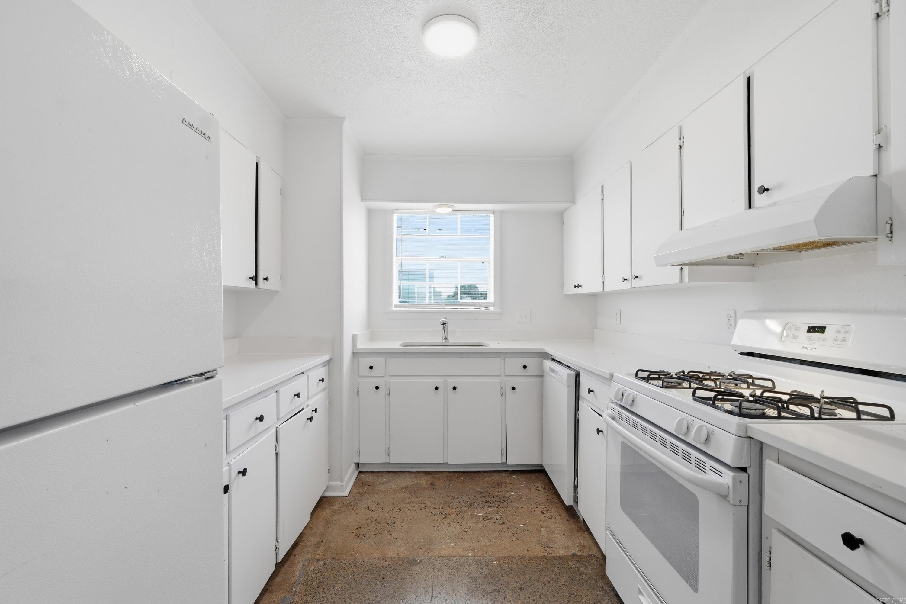 1900 Dave Ward  Conway, AR