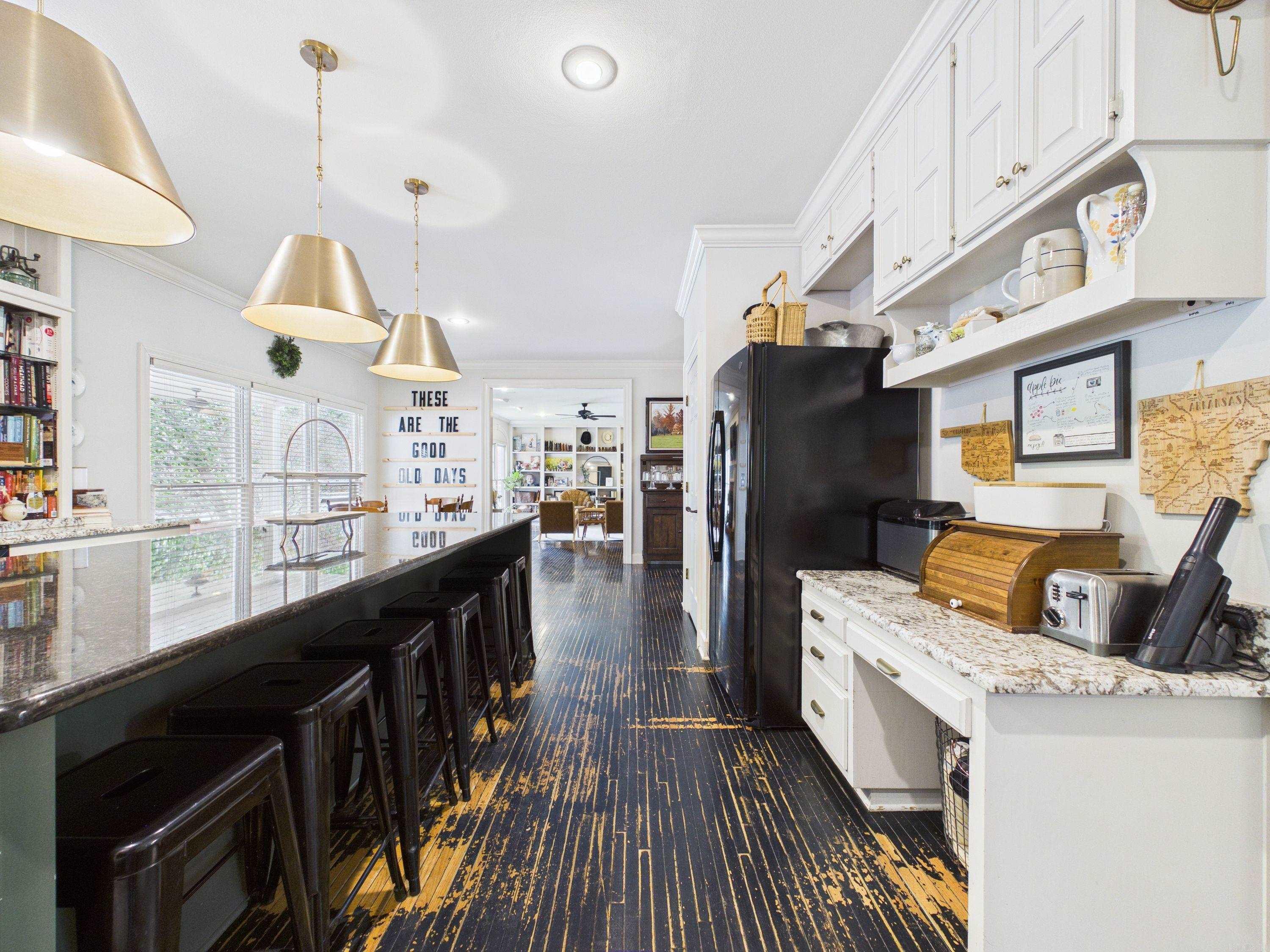 12 Country Club  Searcy, AR