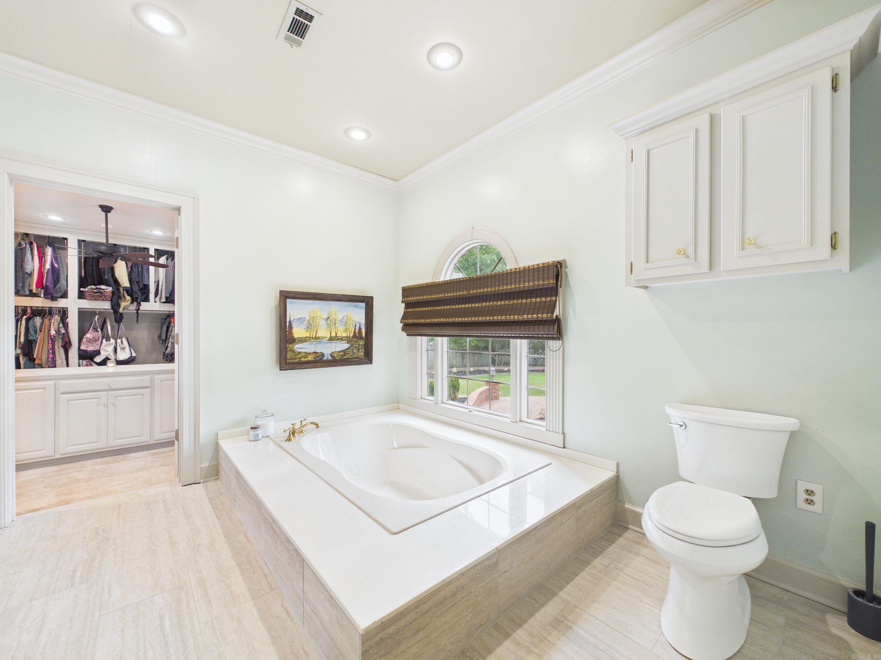 12 Country Club  Searcy, AR