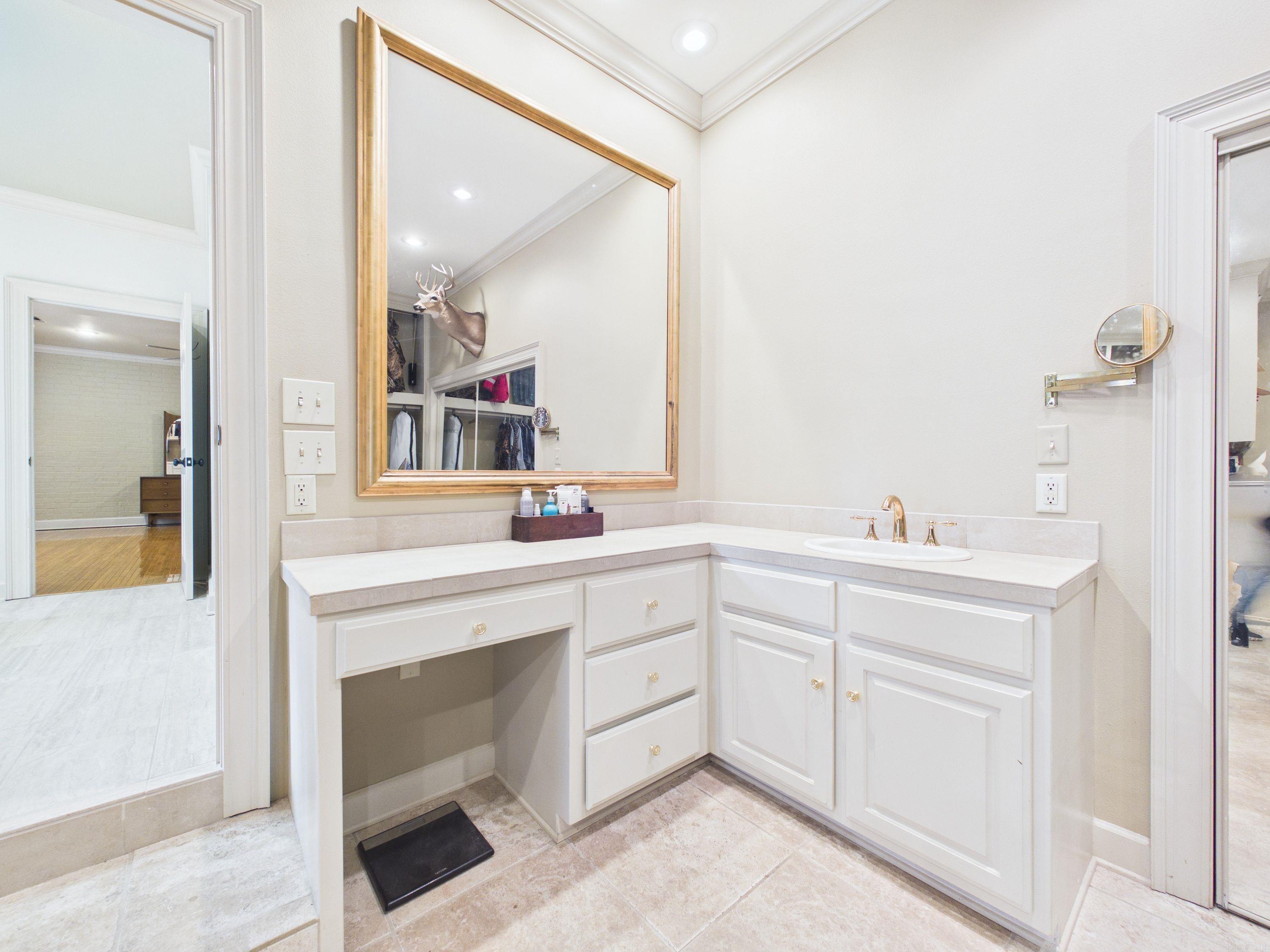 12 Country Club  Searcy, AR