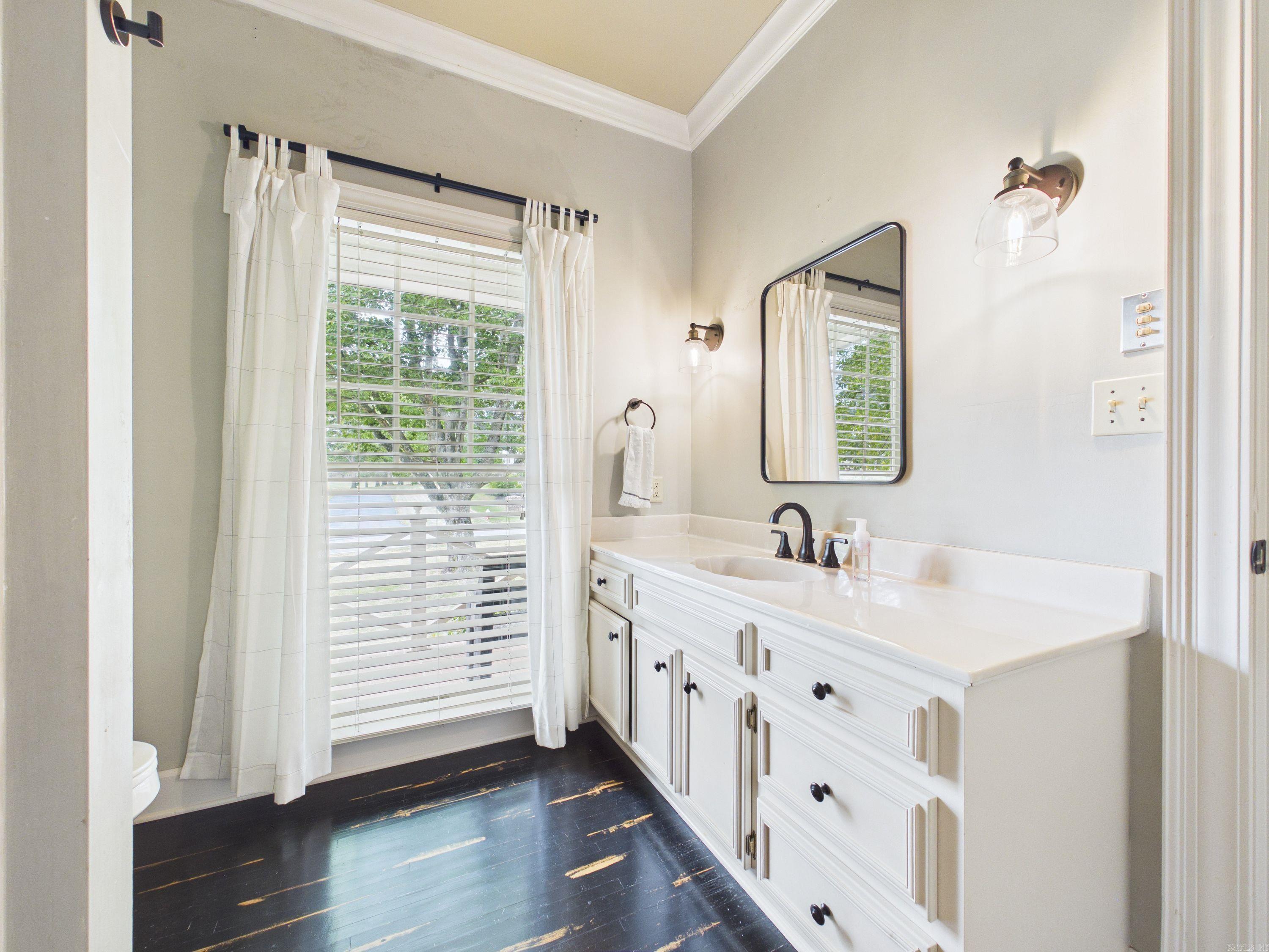 12 Country Club  Searcy, AR