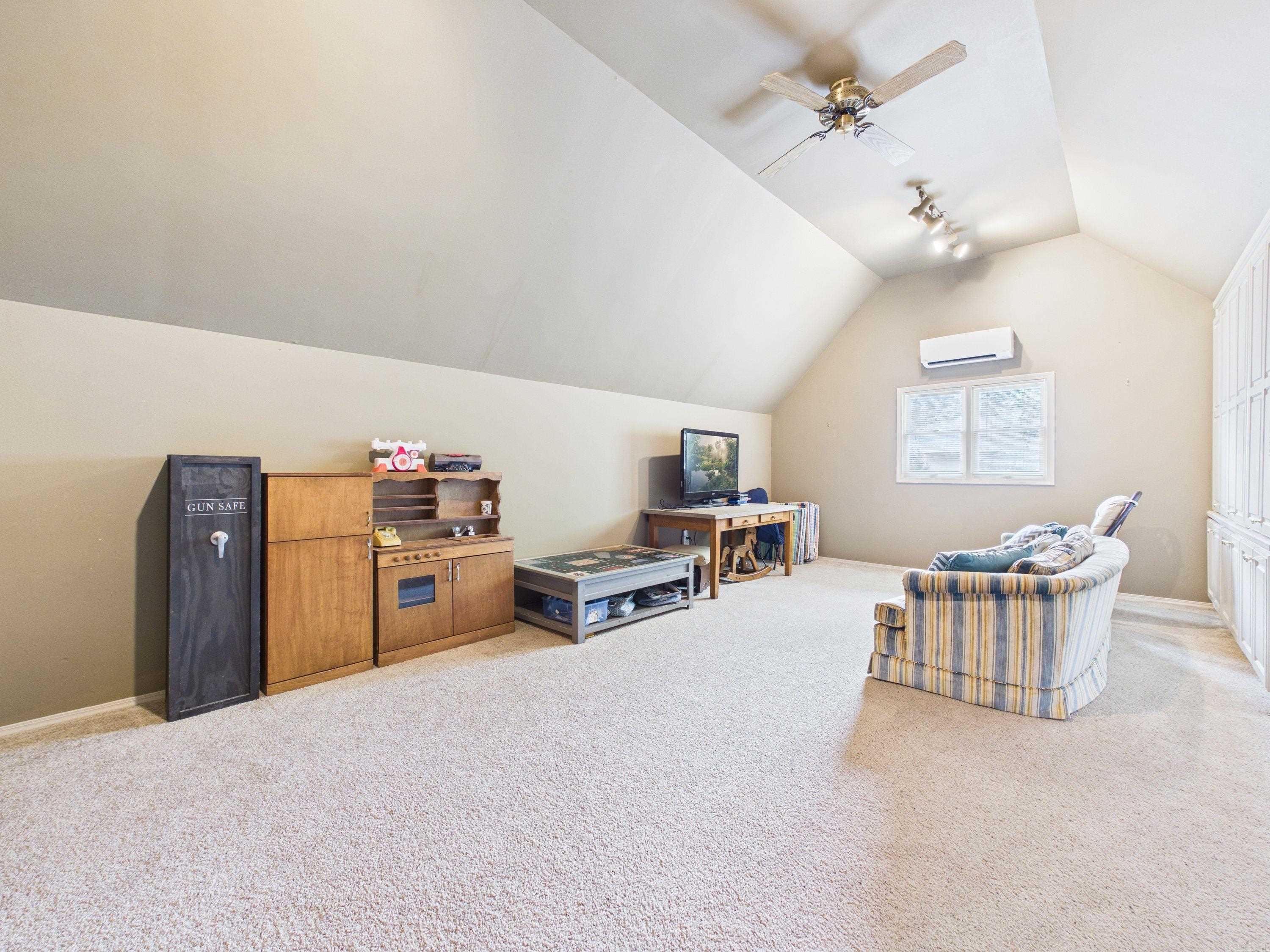 12 Country Club  Searcy, AR