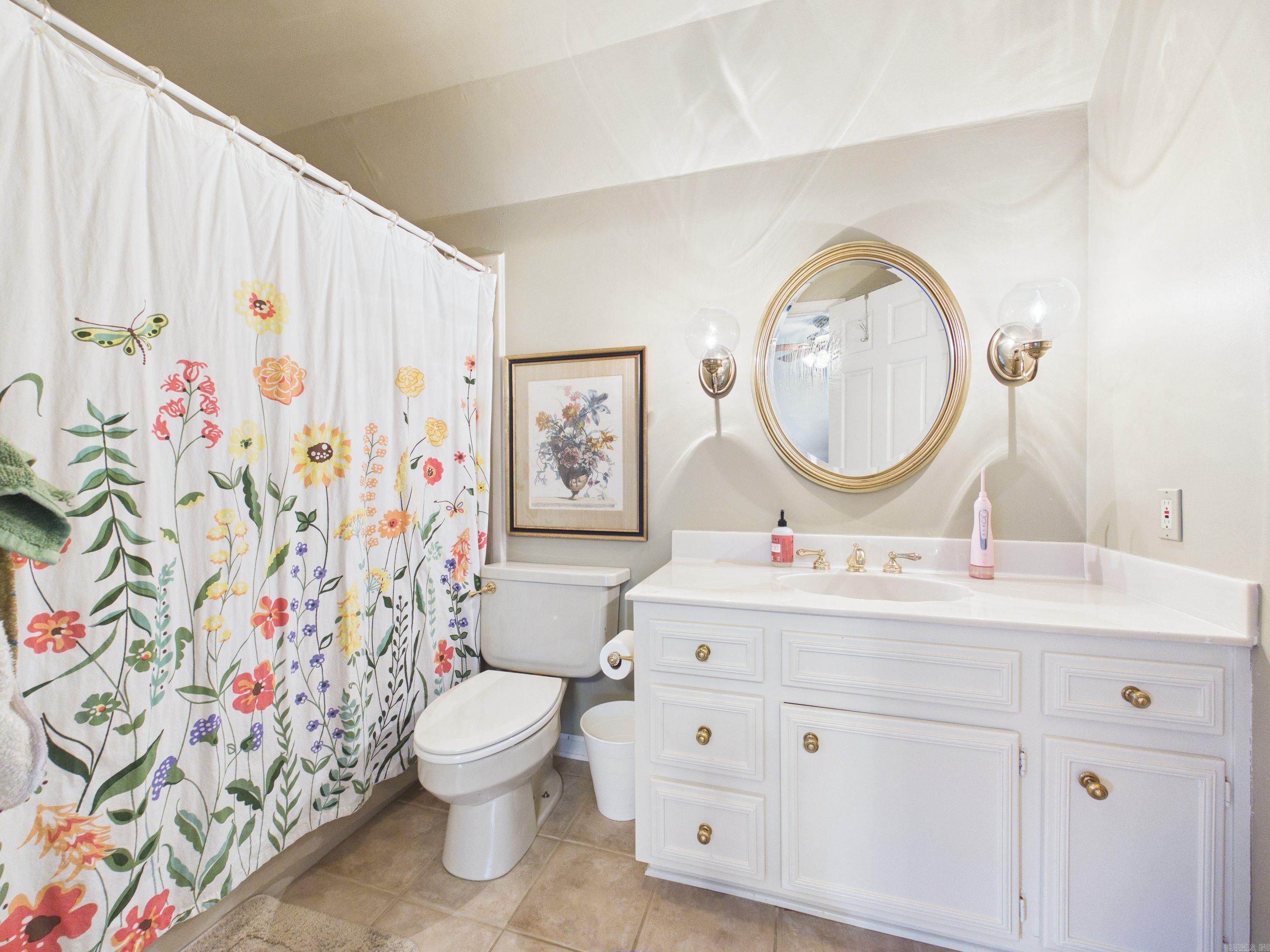 12 Country Club  Searcy, AR