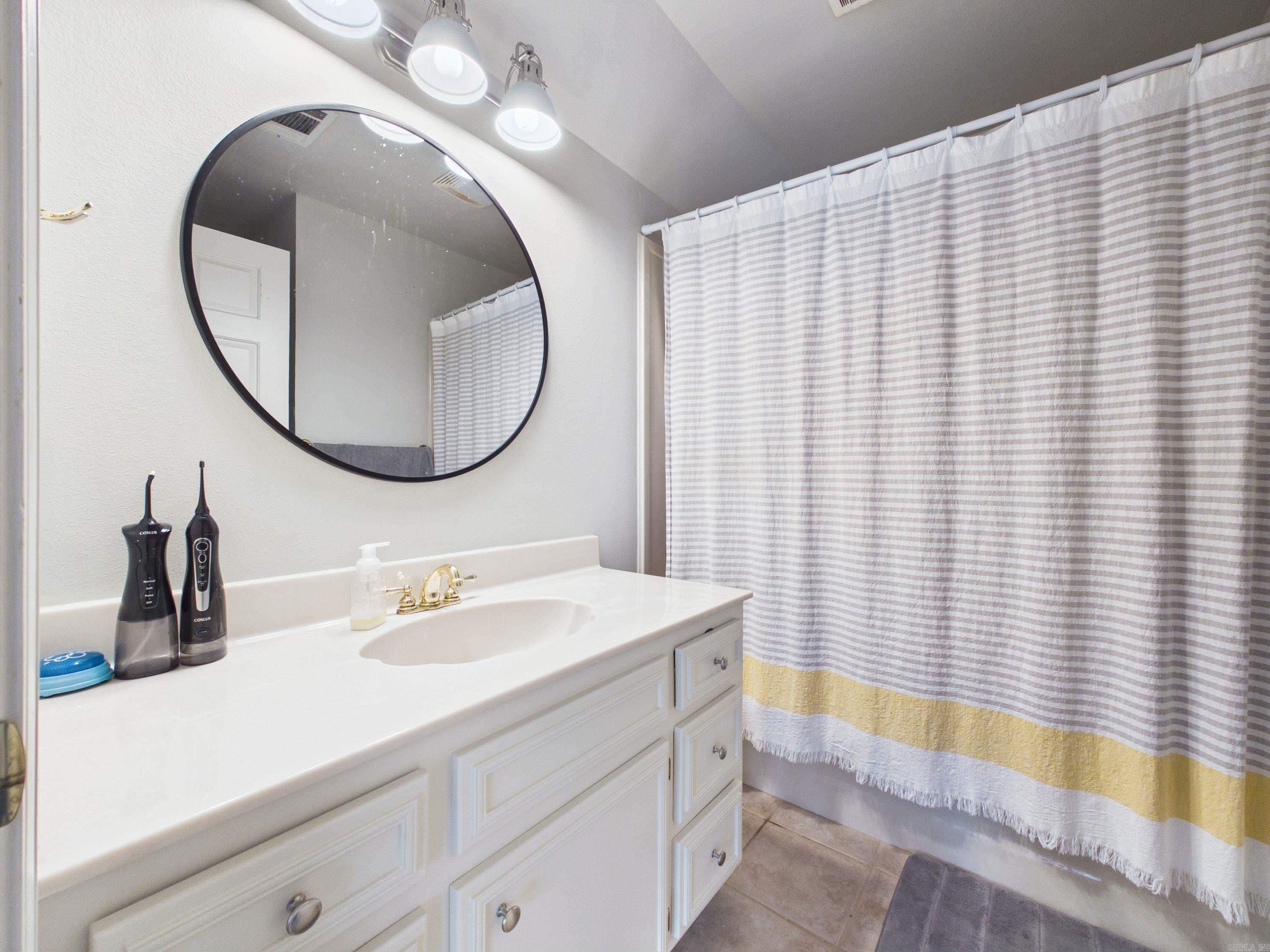 12 Country Club  Searcy, AR