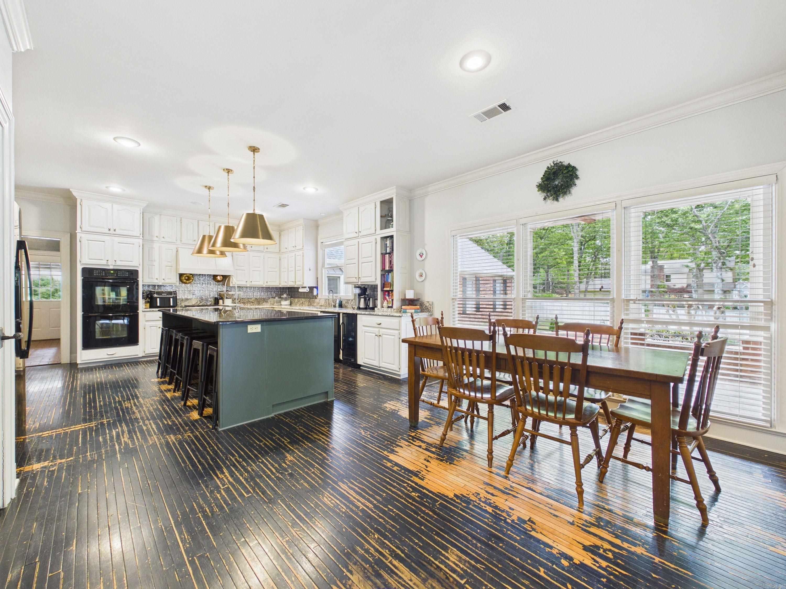 12 Country Club  Searcy, AR