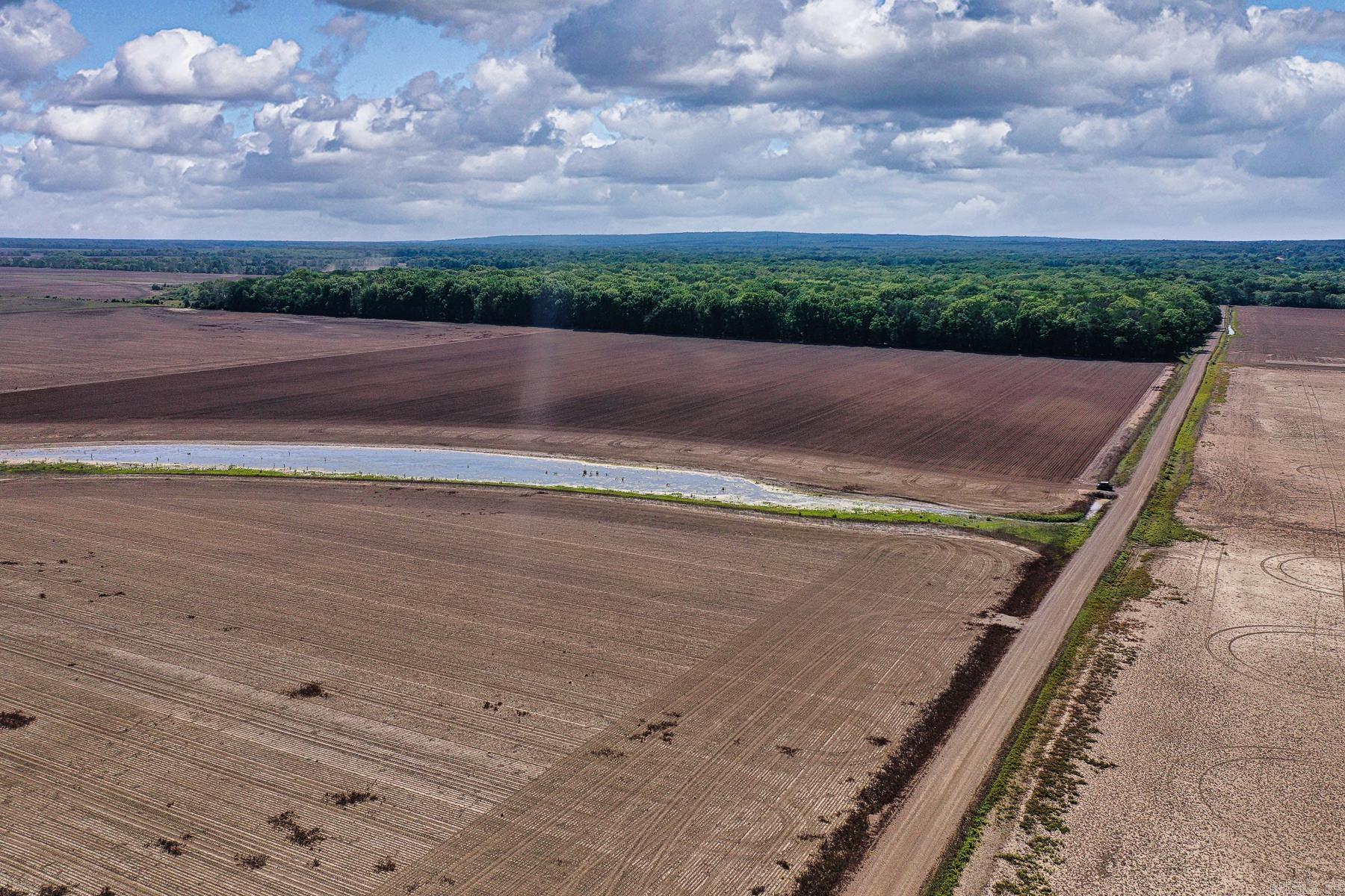 000 L and D Wells  Bradford, AR