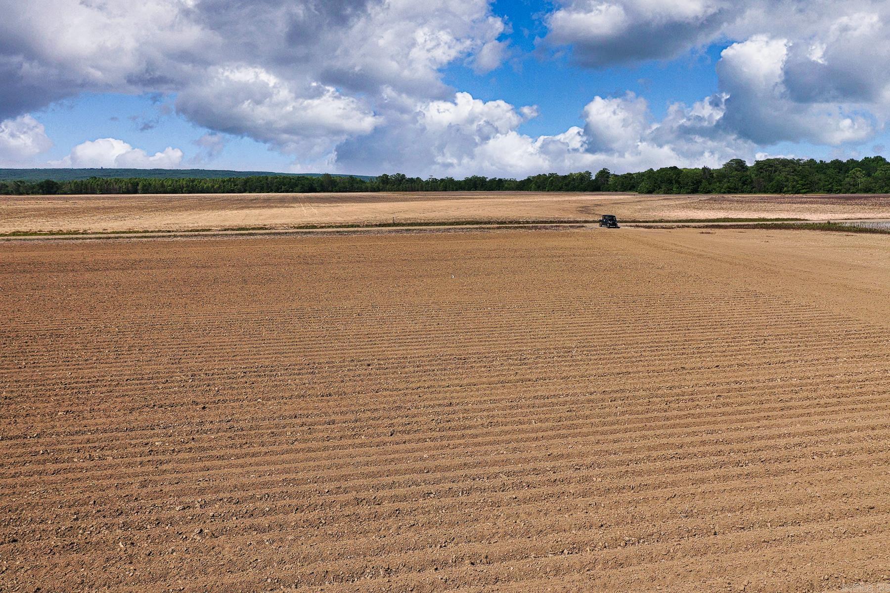 000 L and D Wells  Bradford, AR