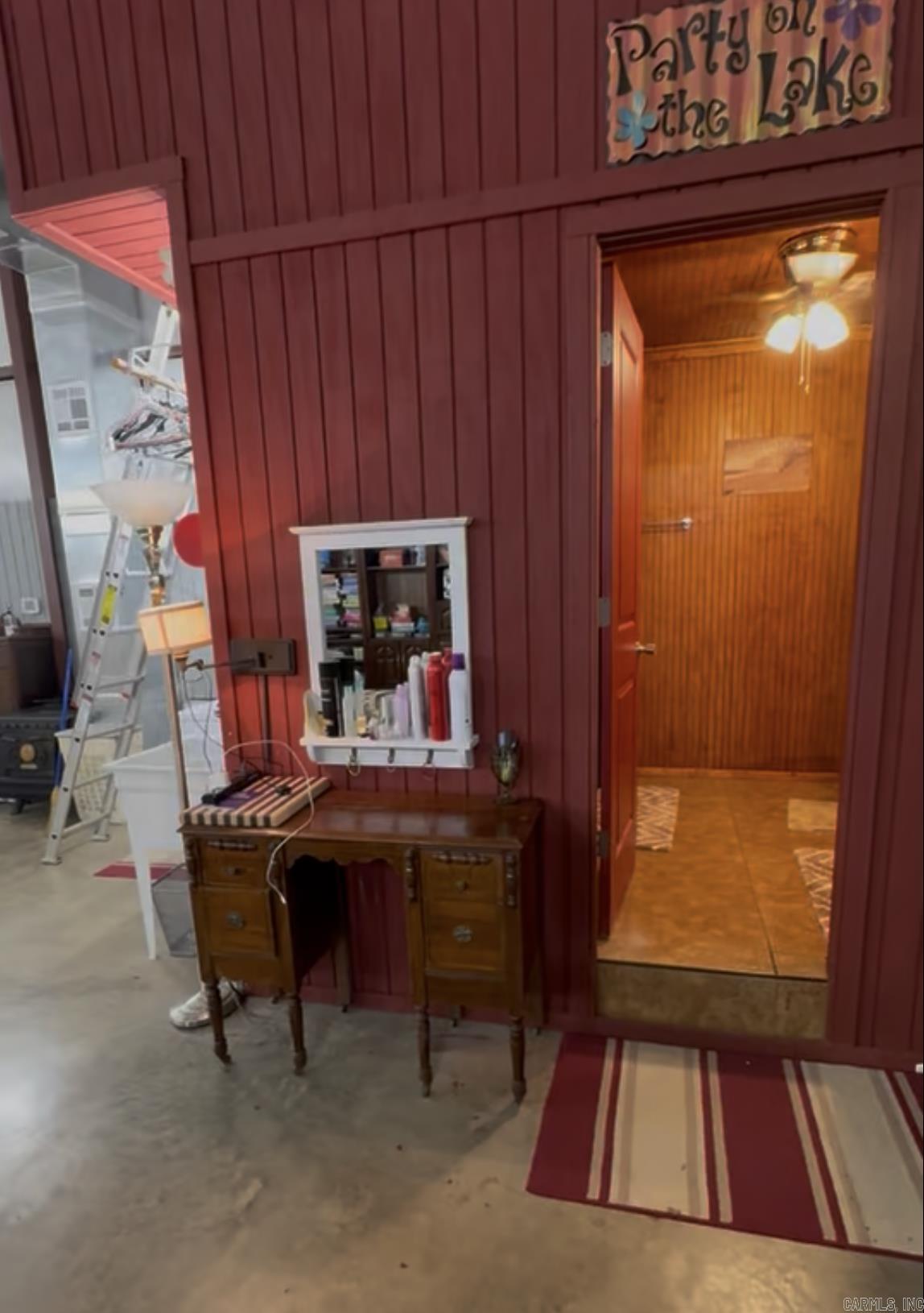 25 Twin Creek  Mount Ida, AR